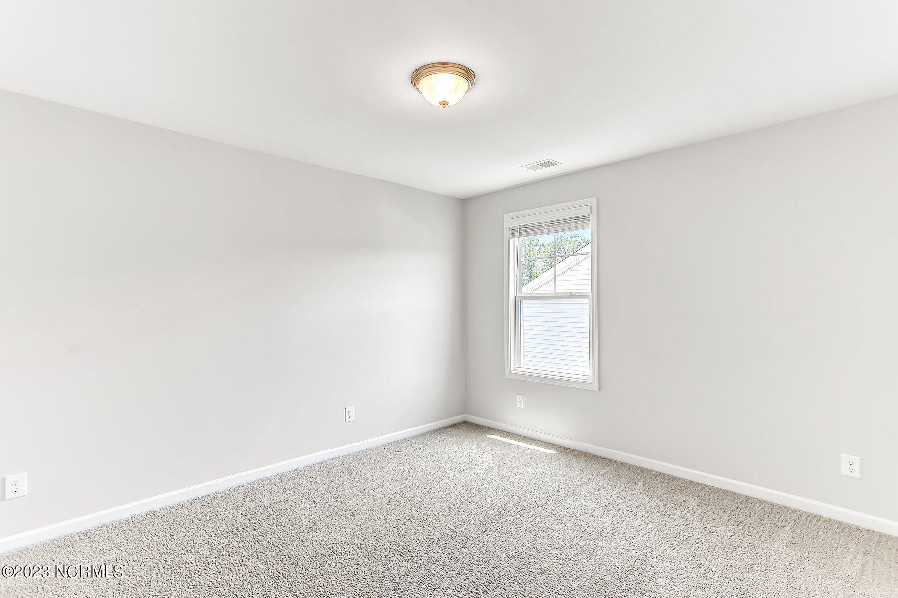 433 Esthwaite Drive SE