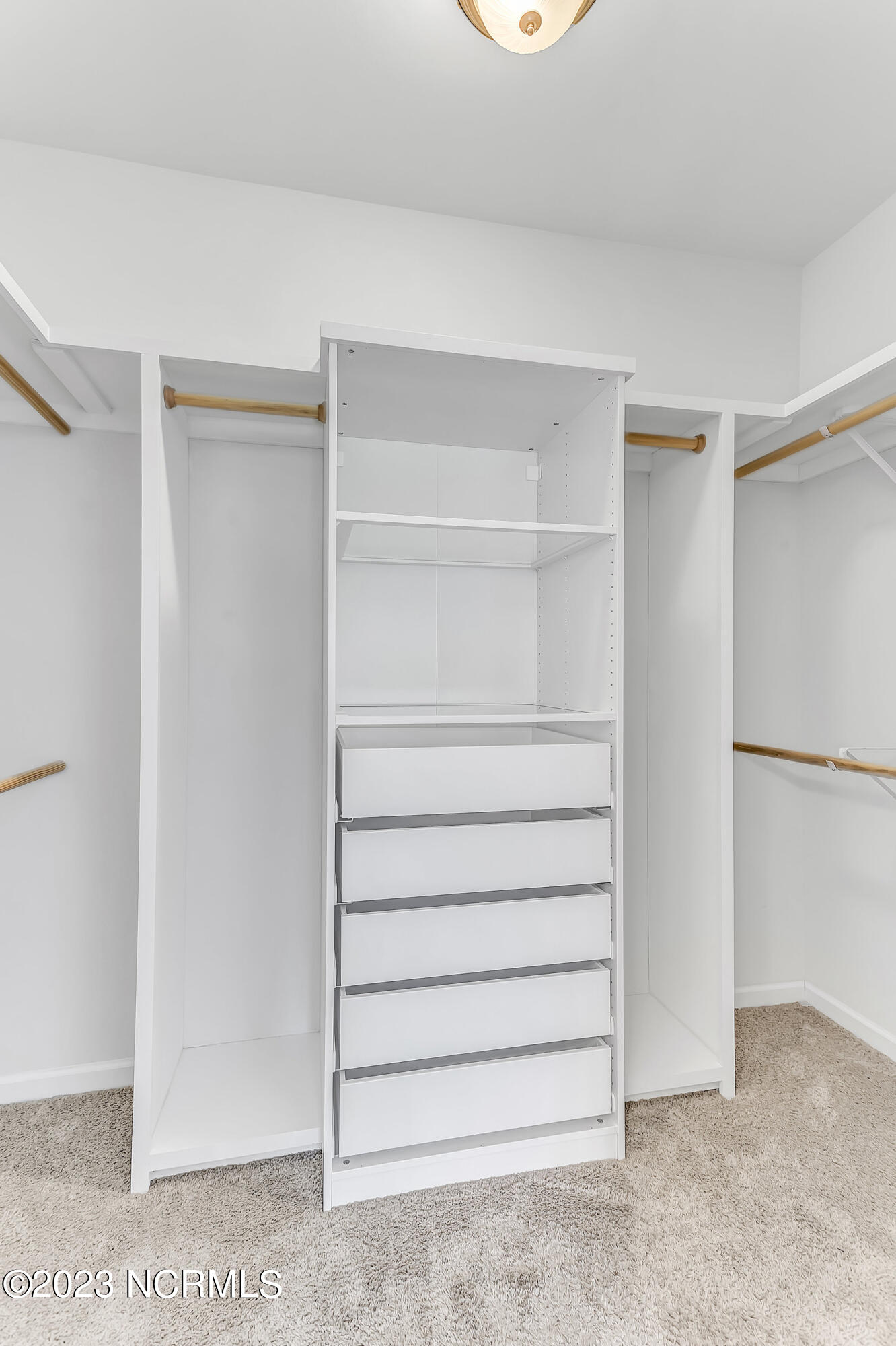 433 Esthwaite Drive SE