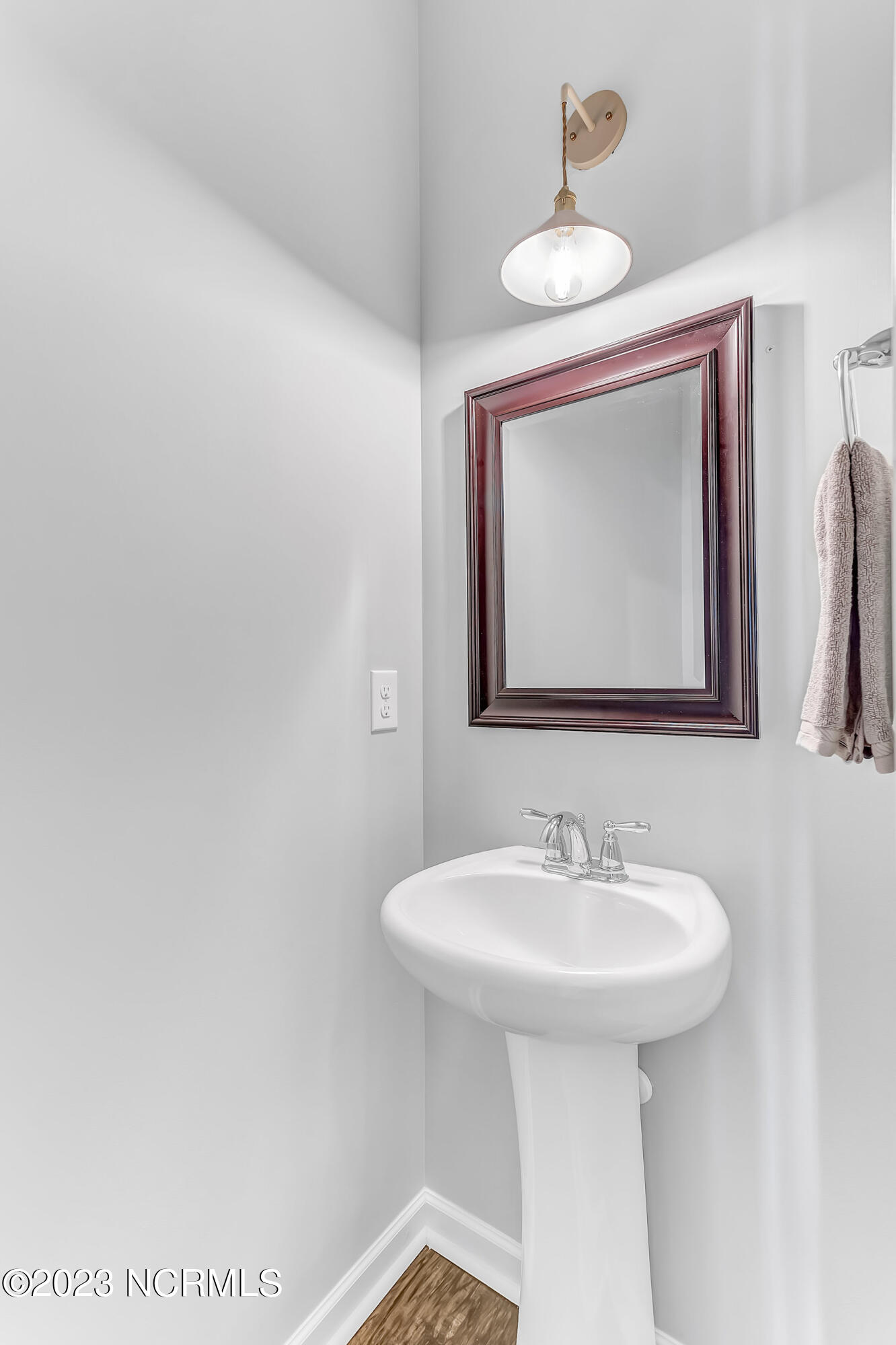 433 Esthwaite Drive SE