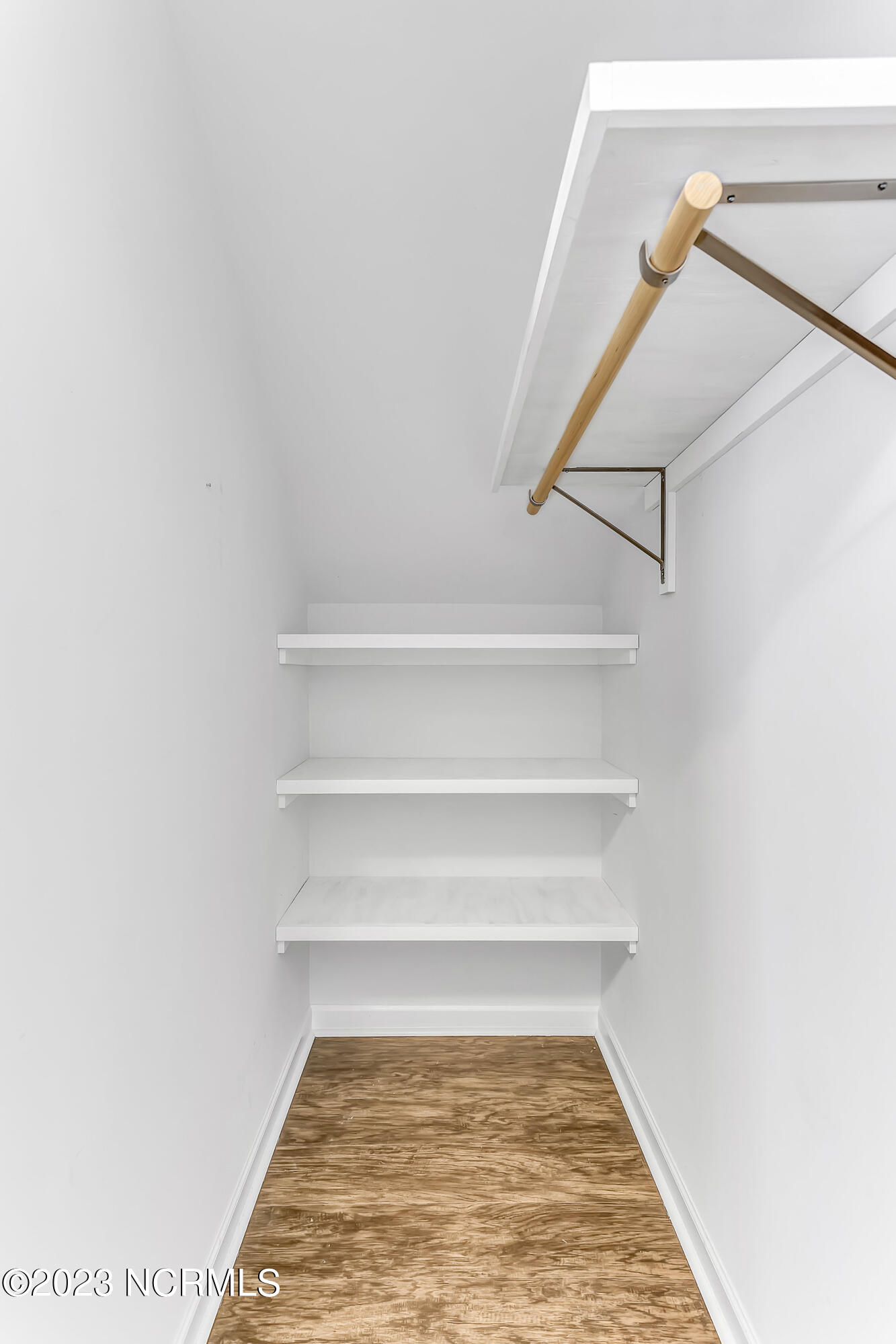 433 Esthwaite Drive SE