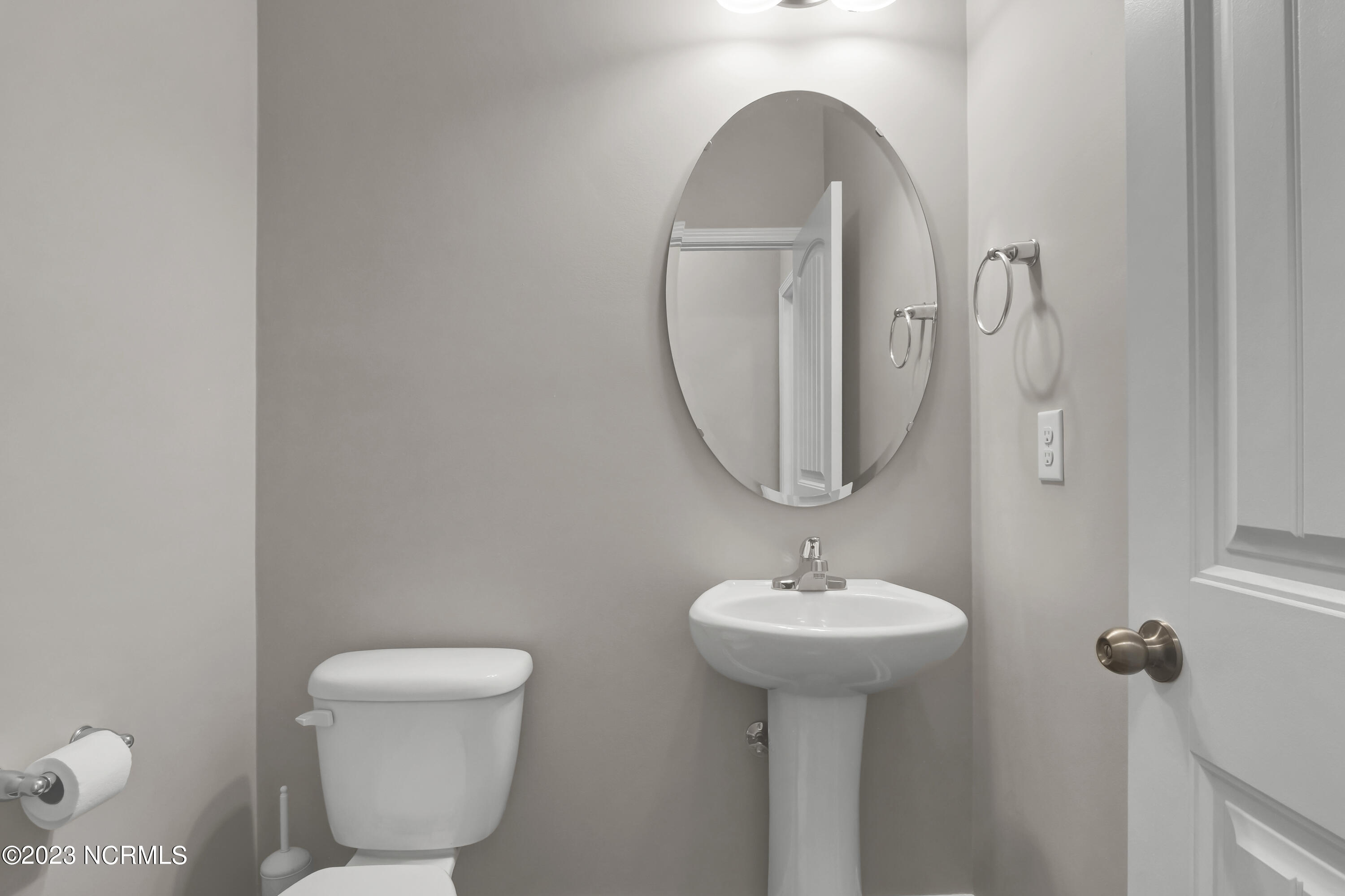 8512 Lanvale Forest Drive