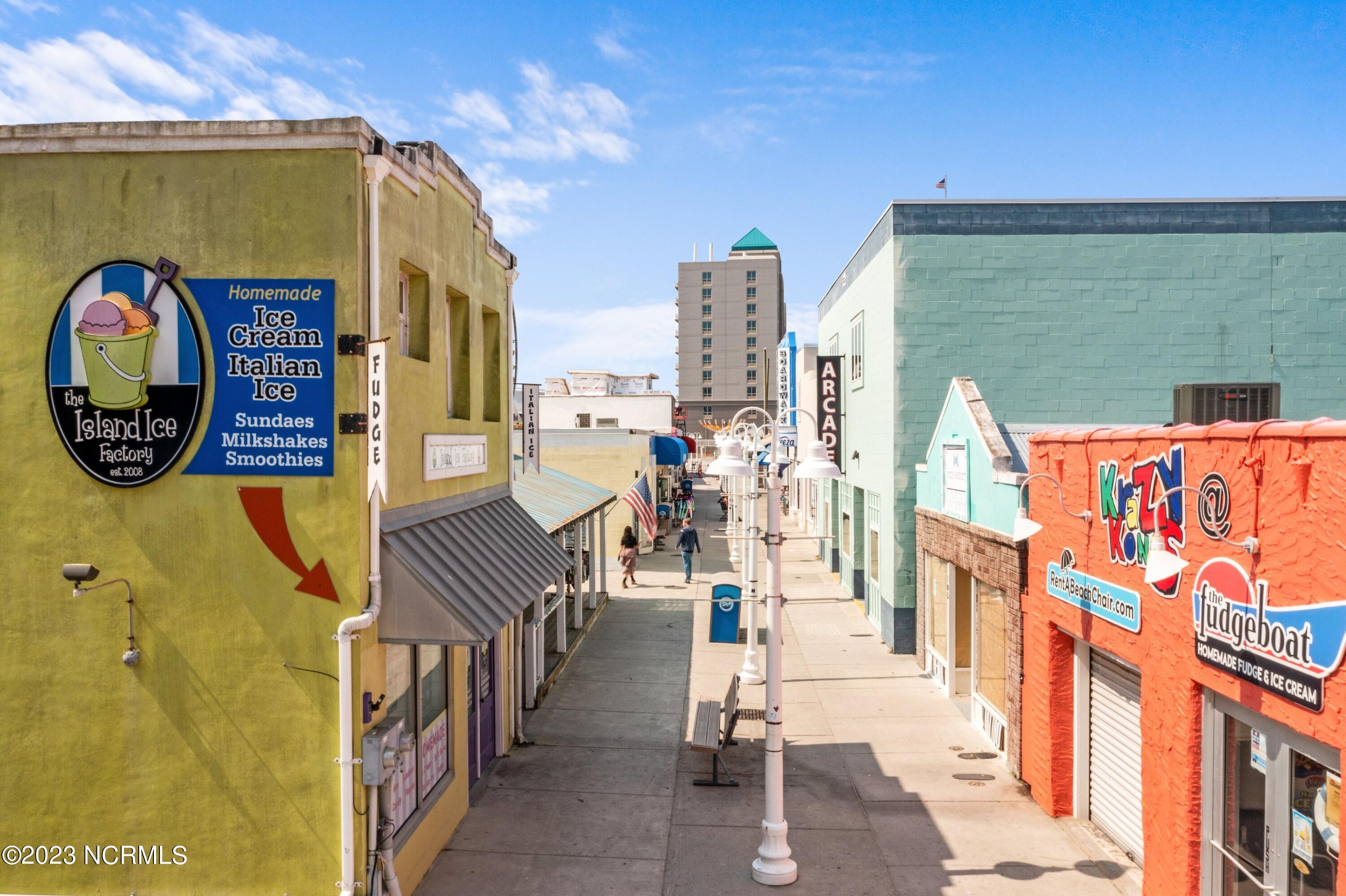 105 Carolina Beach Avenue N