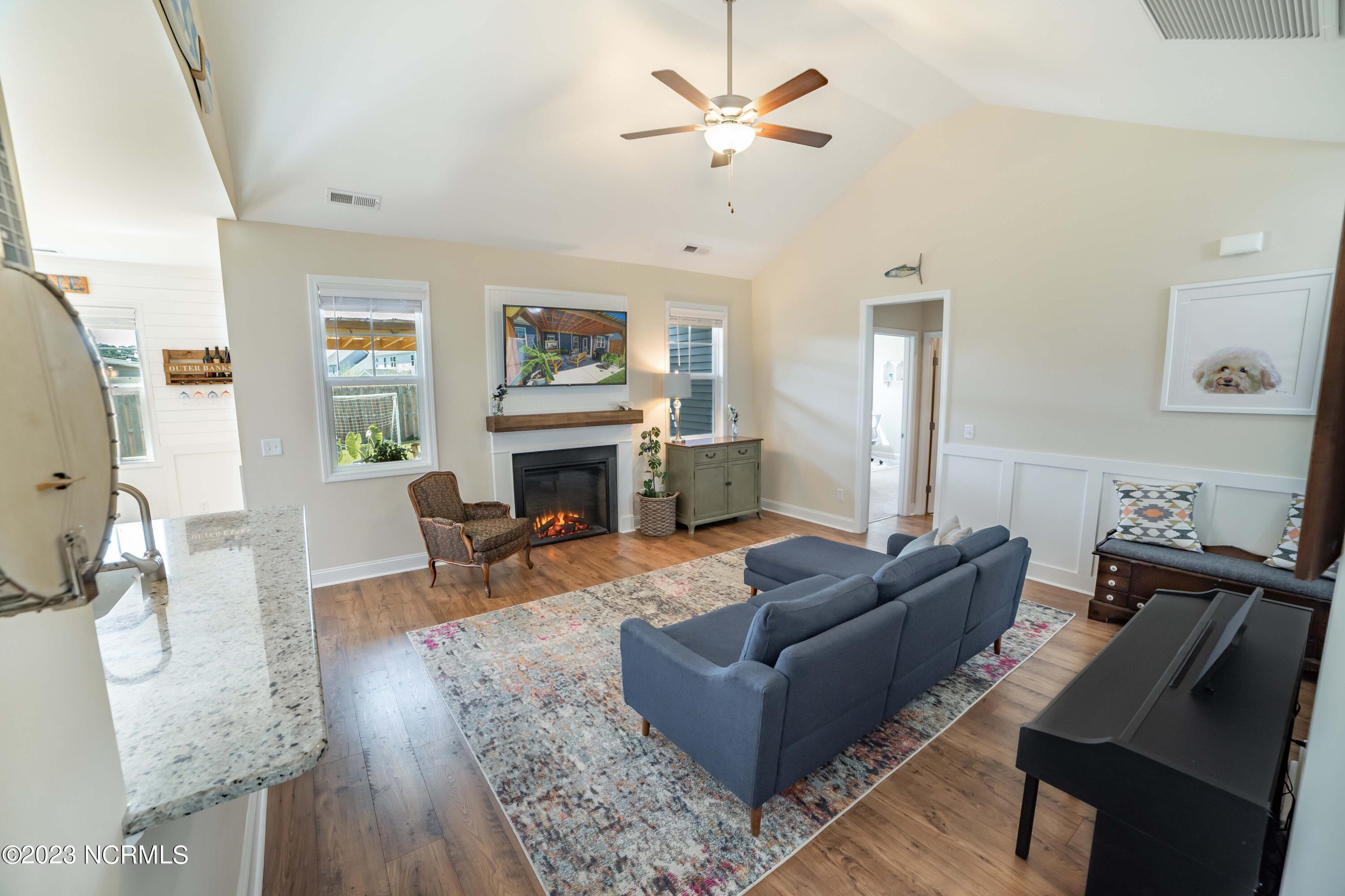 1212 Big Field Drive