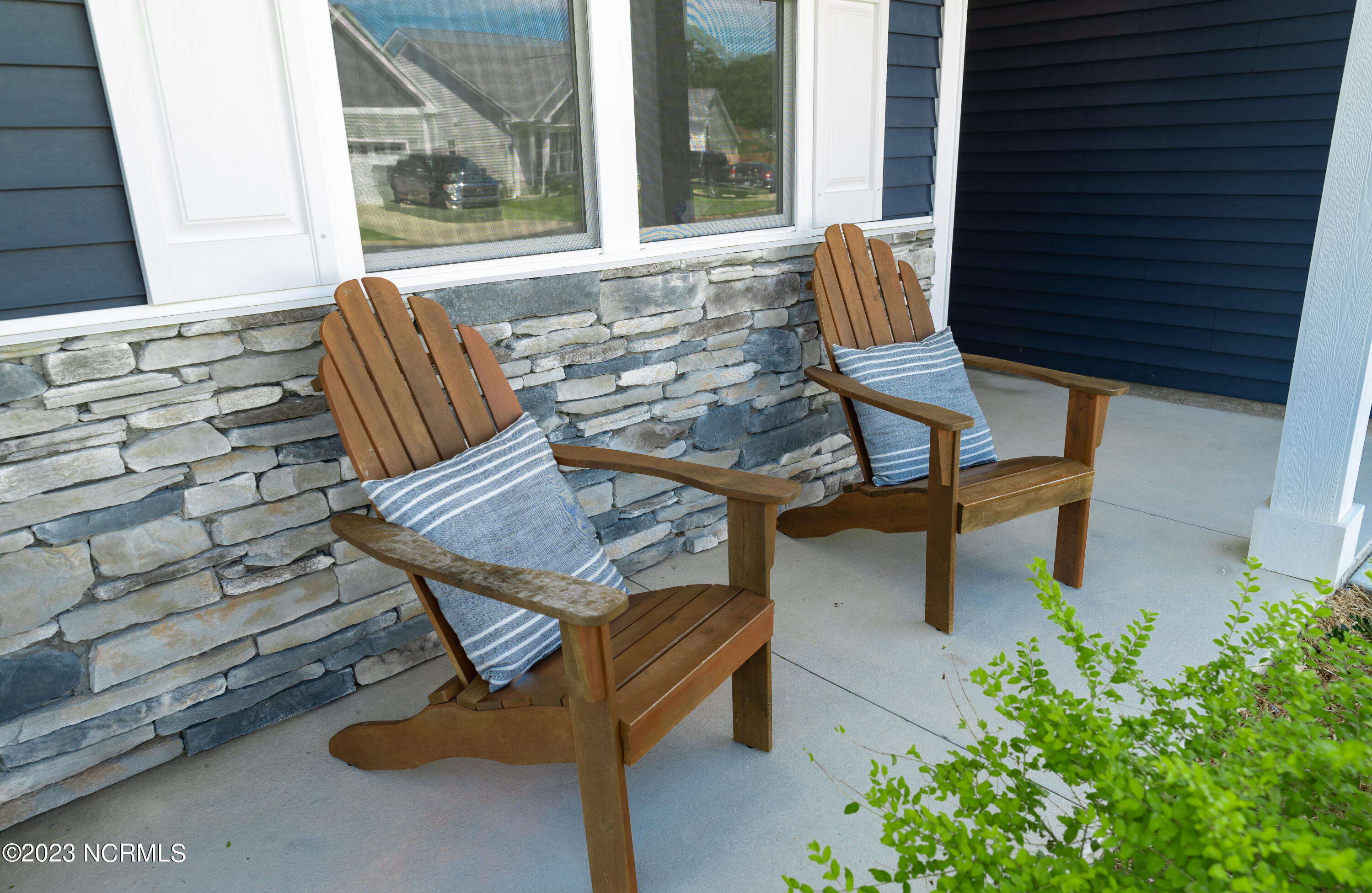 1212 Big Field Drive