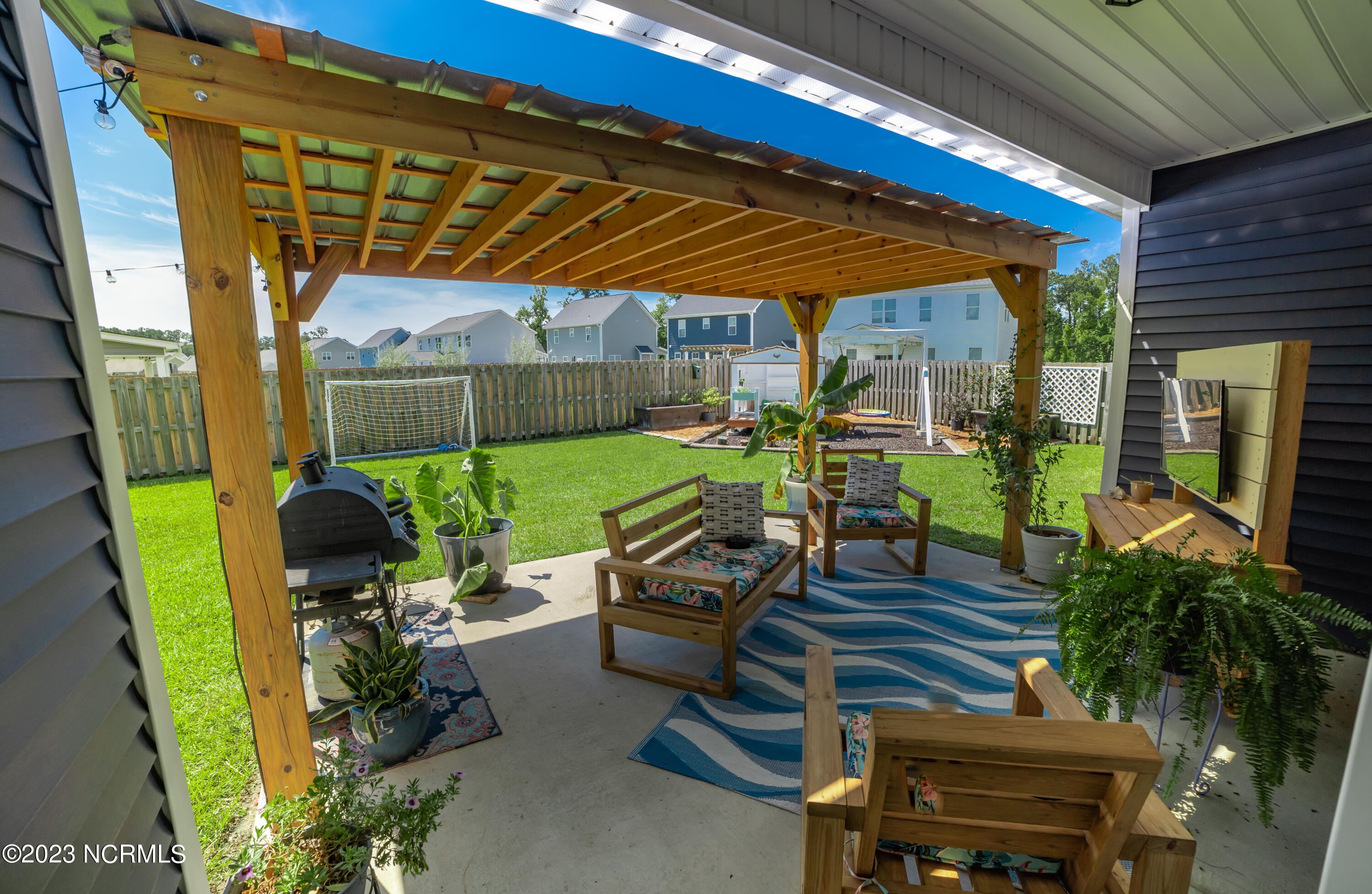 1212 Big Field Drive