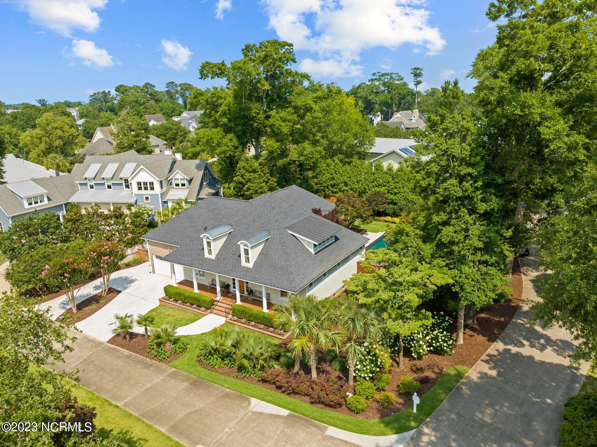 6909 Airlie Oaks Lane