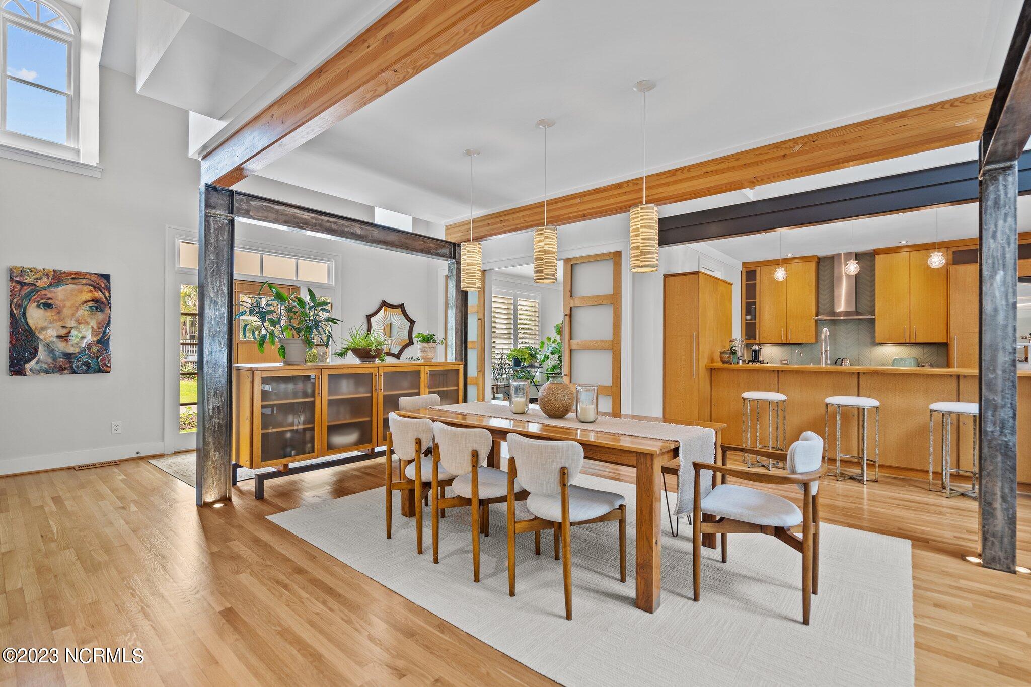 6909 Airlie Oaks Lane