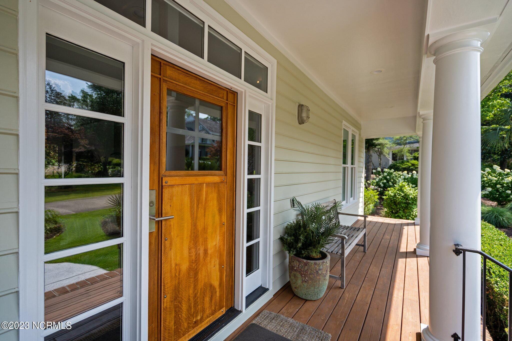 6909 Airlie Oaks Lane