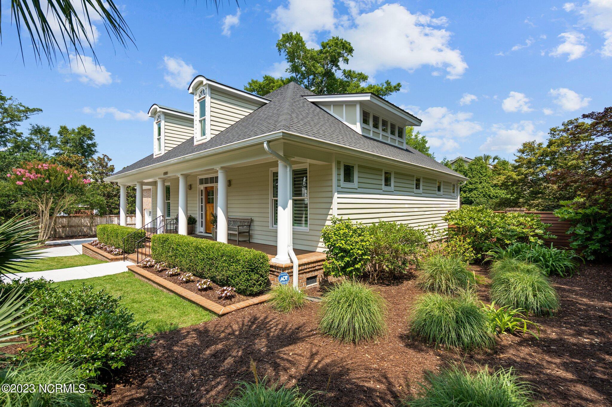 6909 Airlie Oaks Lane