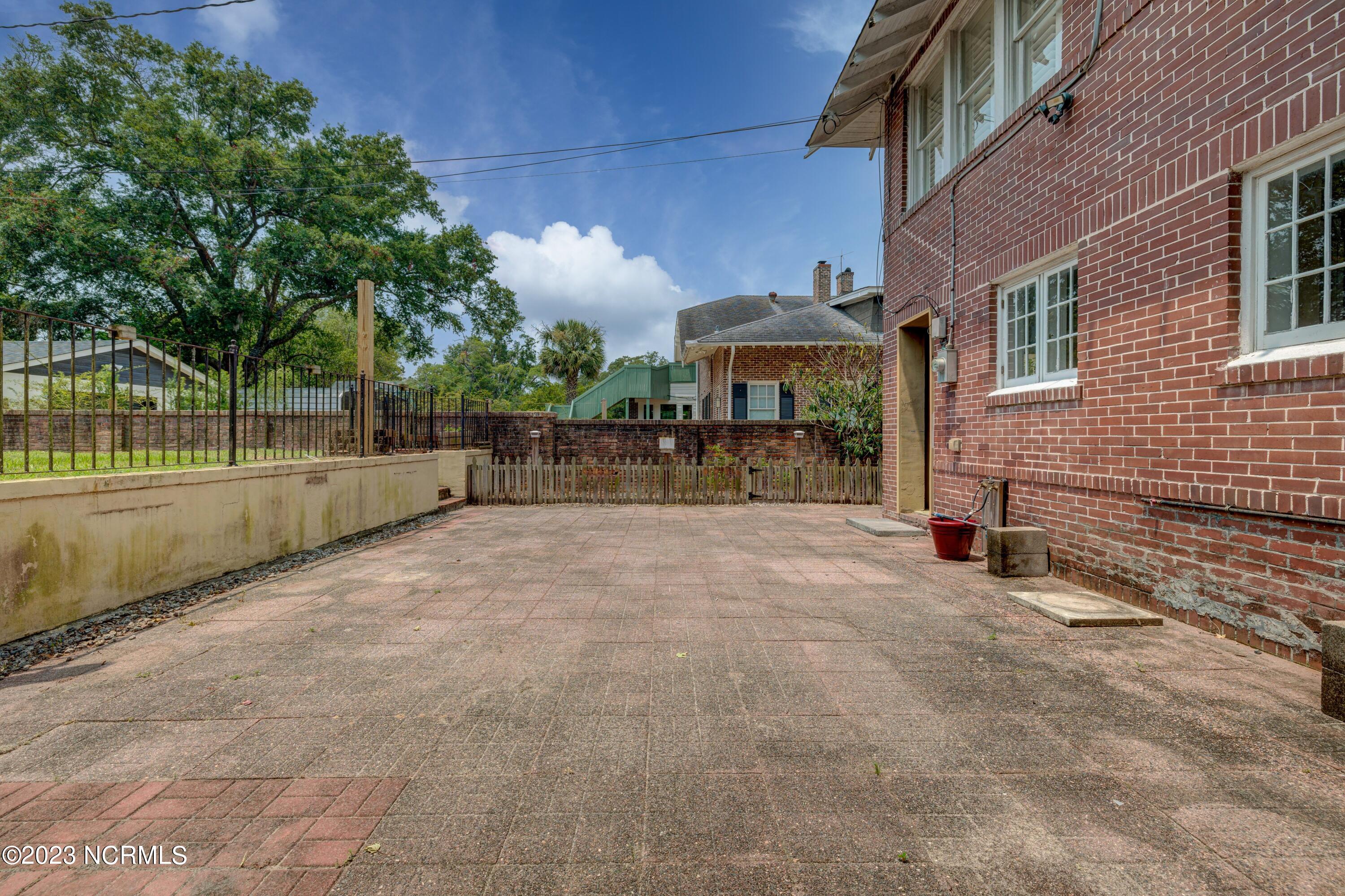 1506 Princess Street