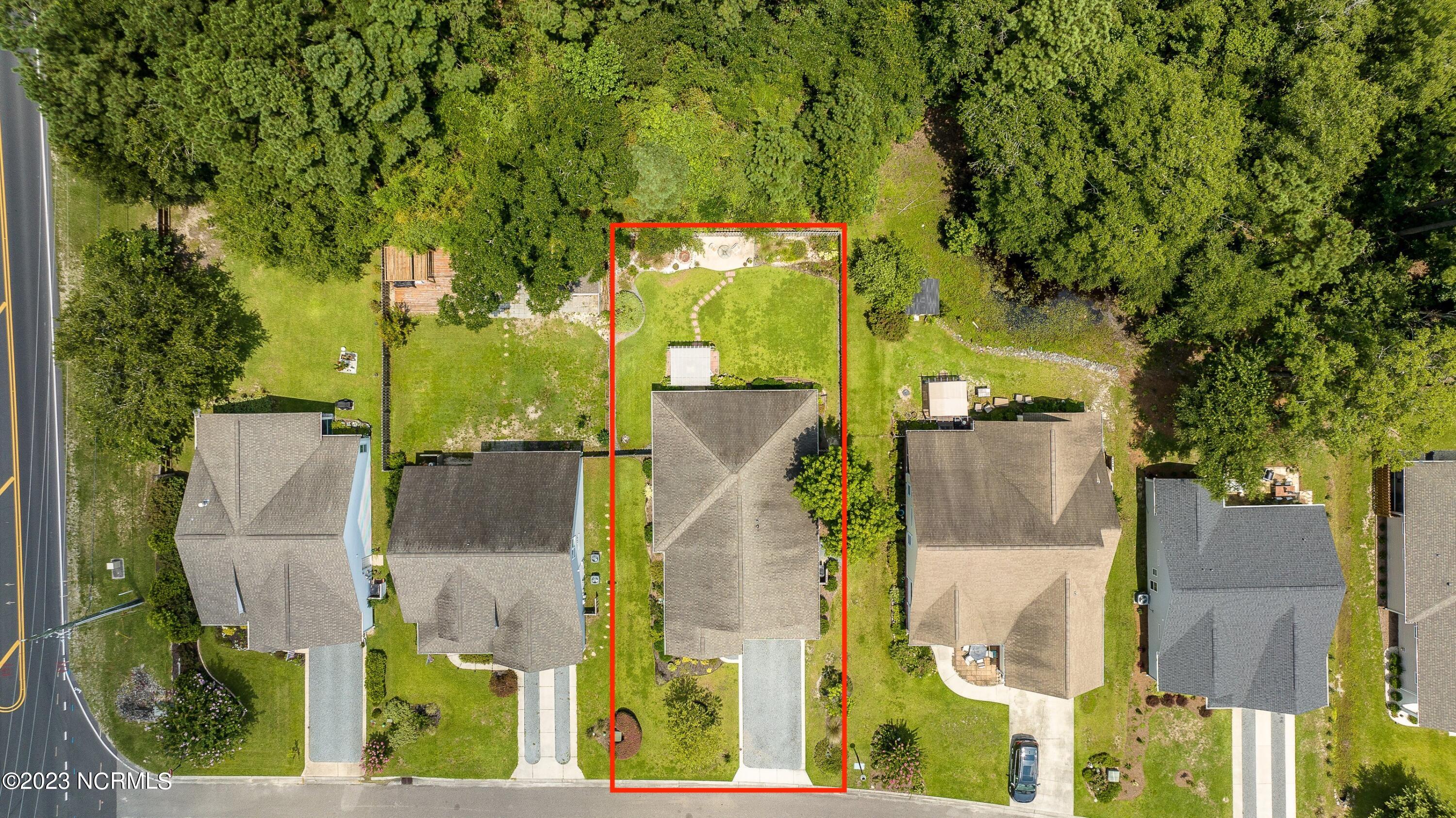 390 Southbend Court NE