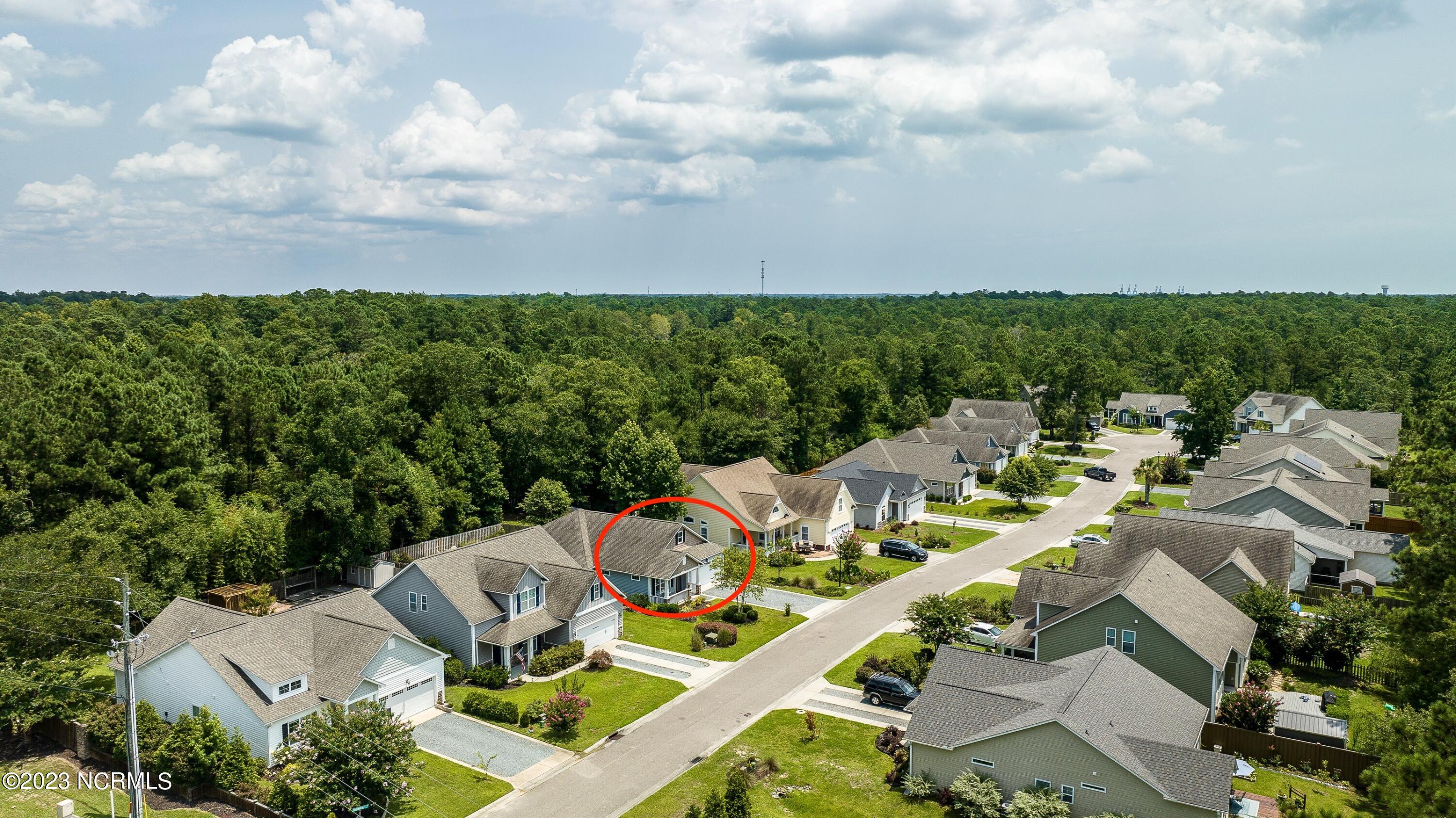 390 Southbend Court NE