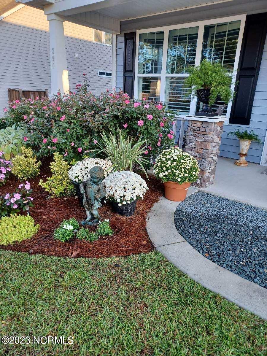 390 Southbend Court NE