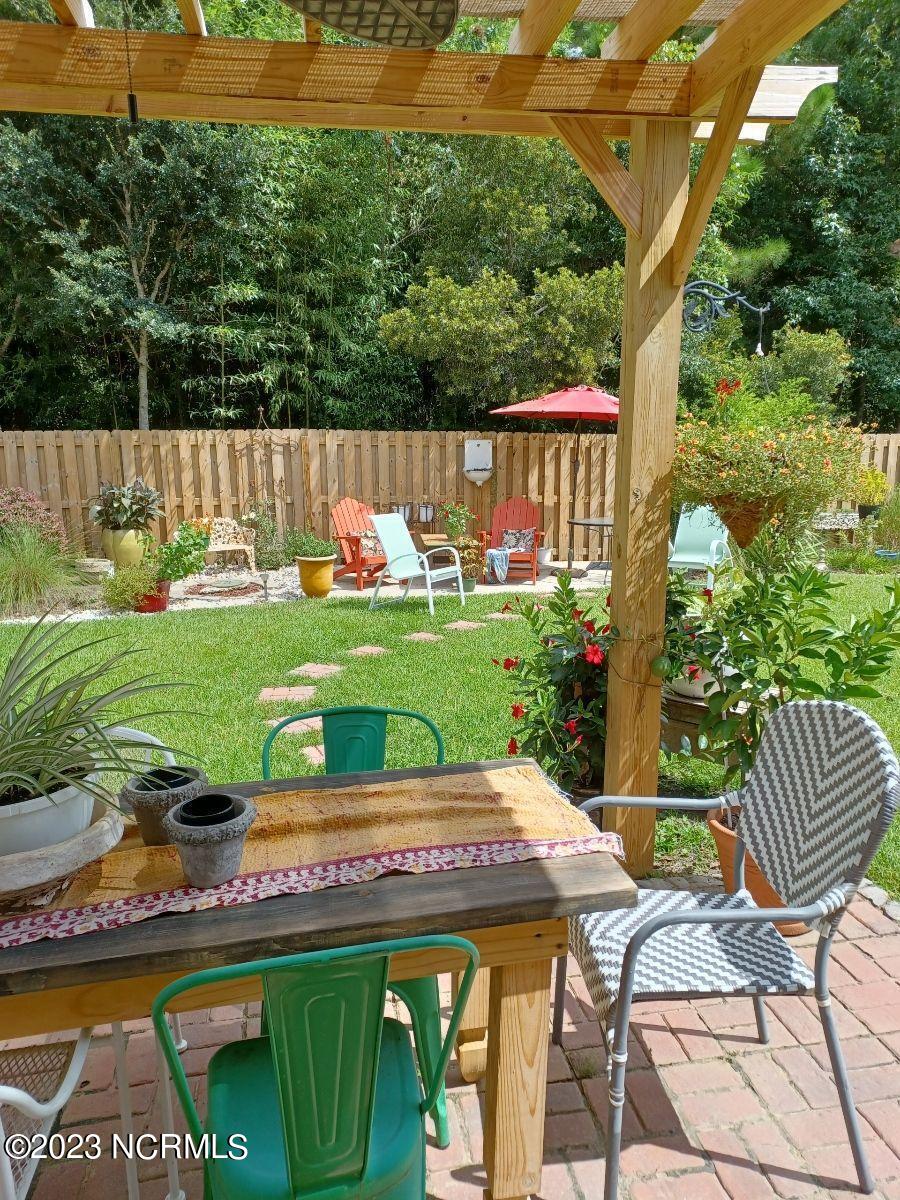 390 Southbend Court NE