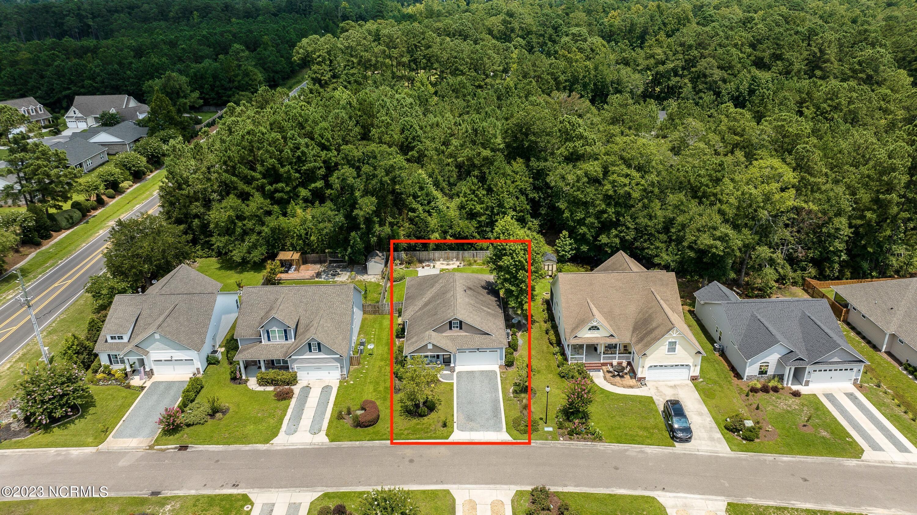 390 Southbend Court NE