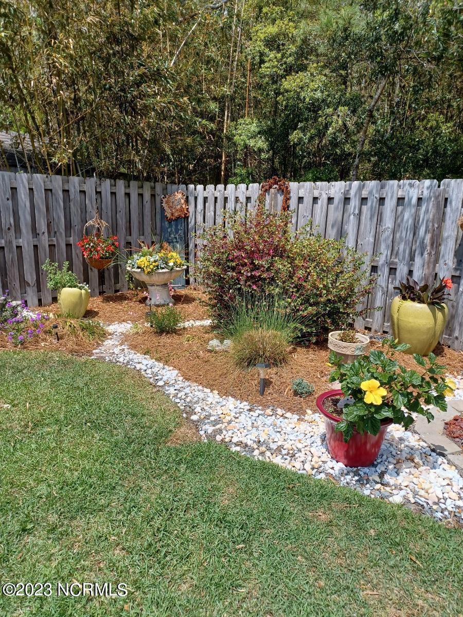 390 Southbend Court NE