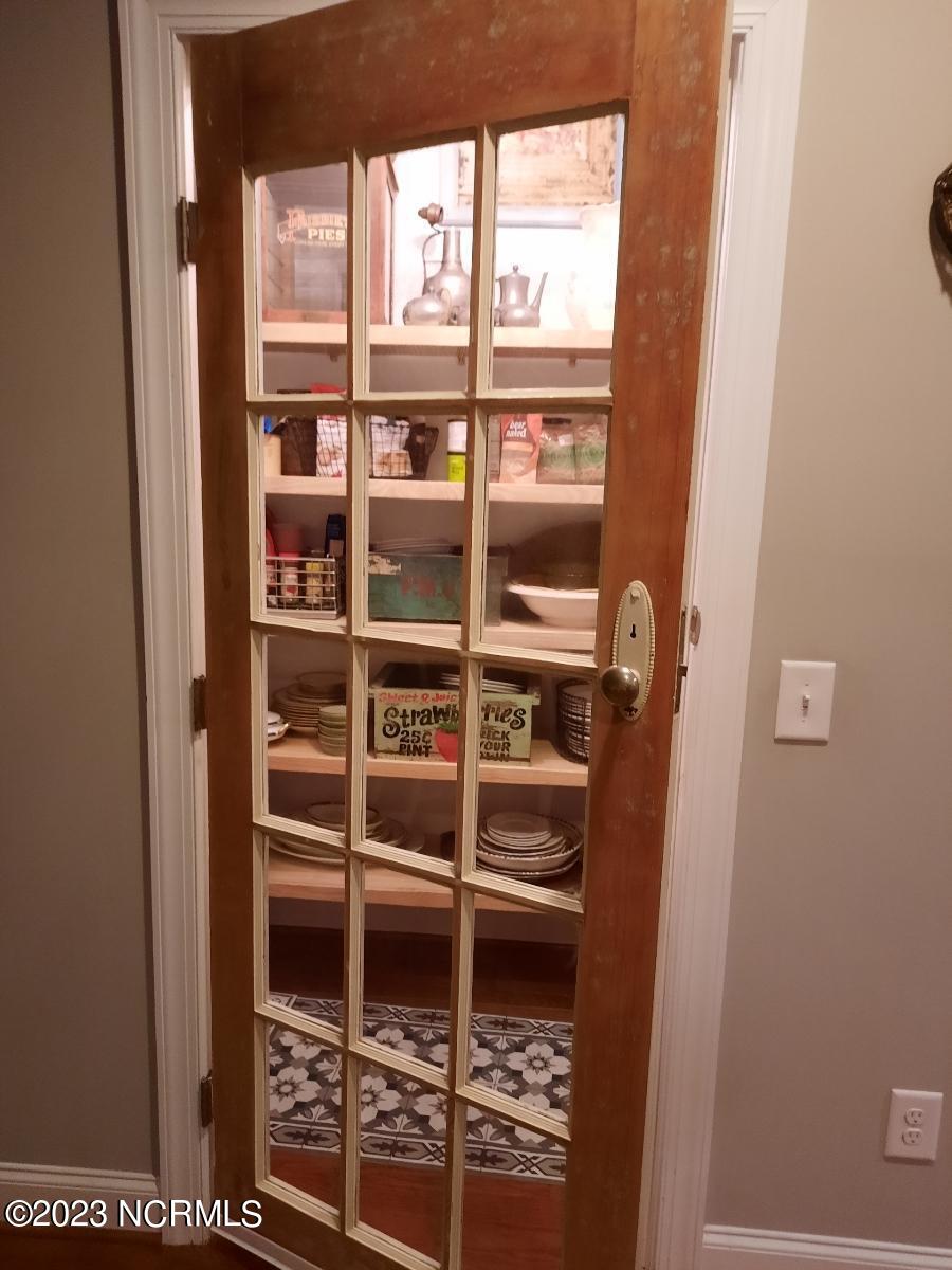 390 Southbend Court NE