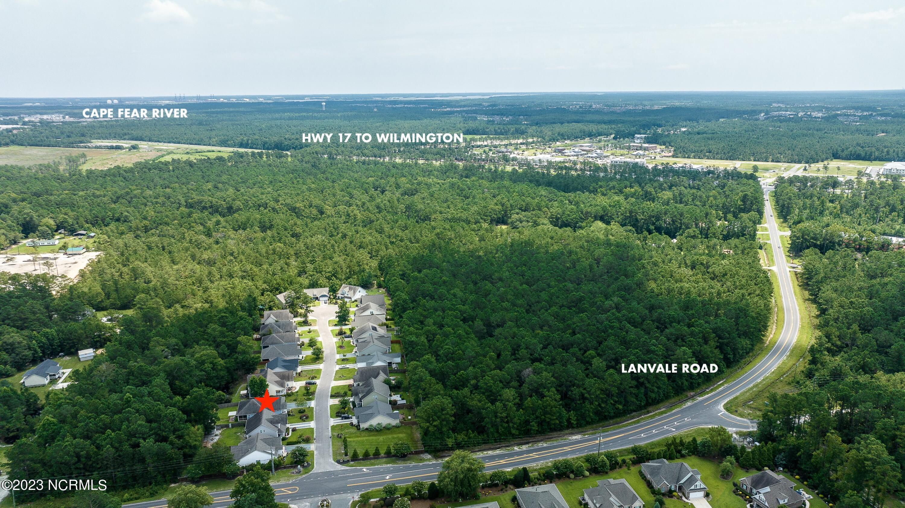 390 Southbend Court NE