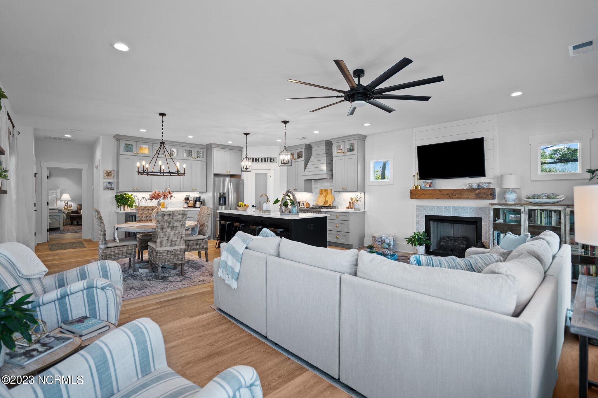 1304 Bonito Lane