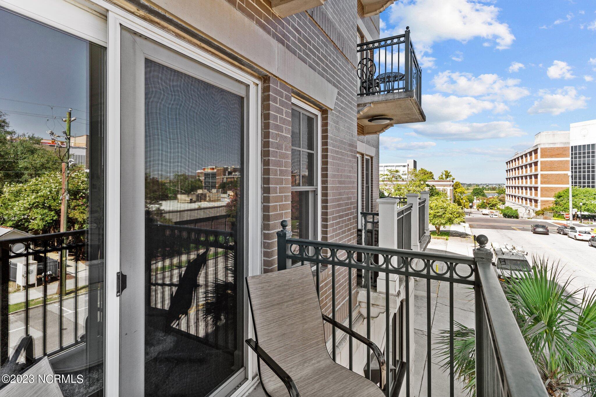 124 Walnut Street, Apt 206