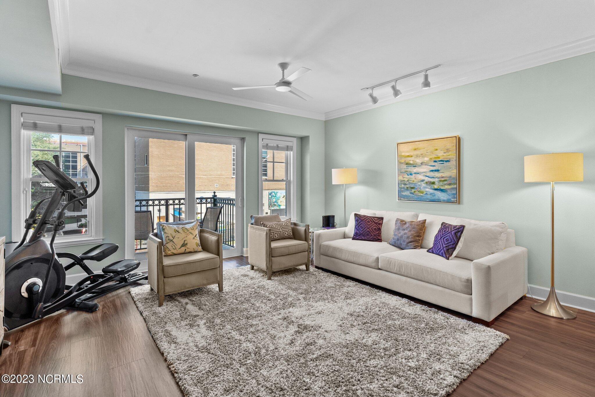 124 Walnut Street, Apt 206