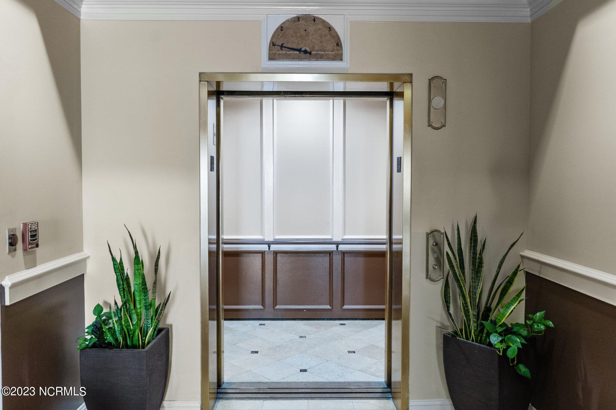 124 Walnut Street, Apt 206