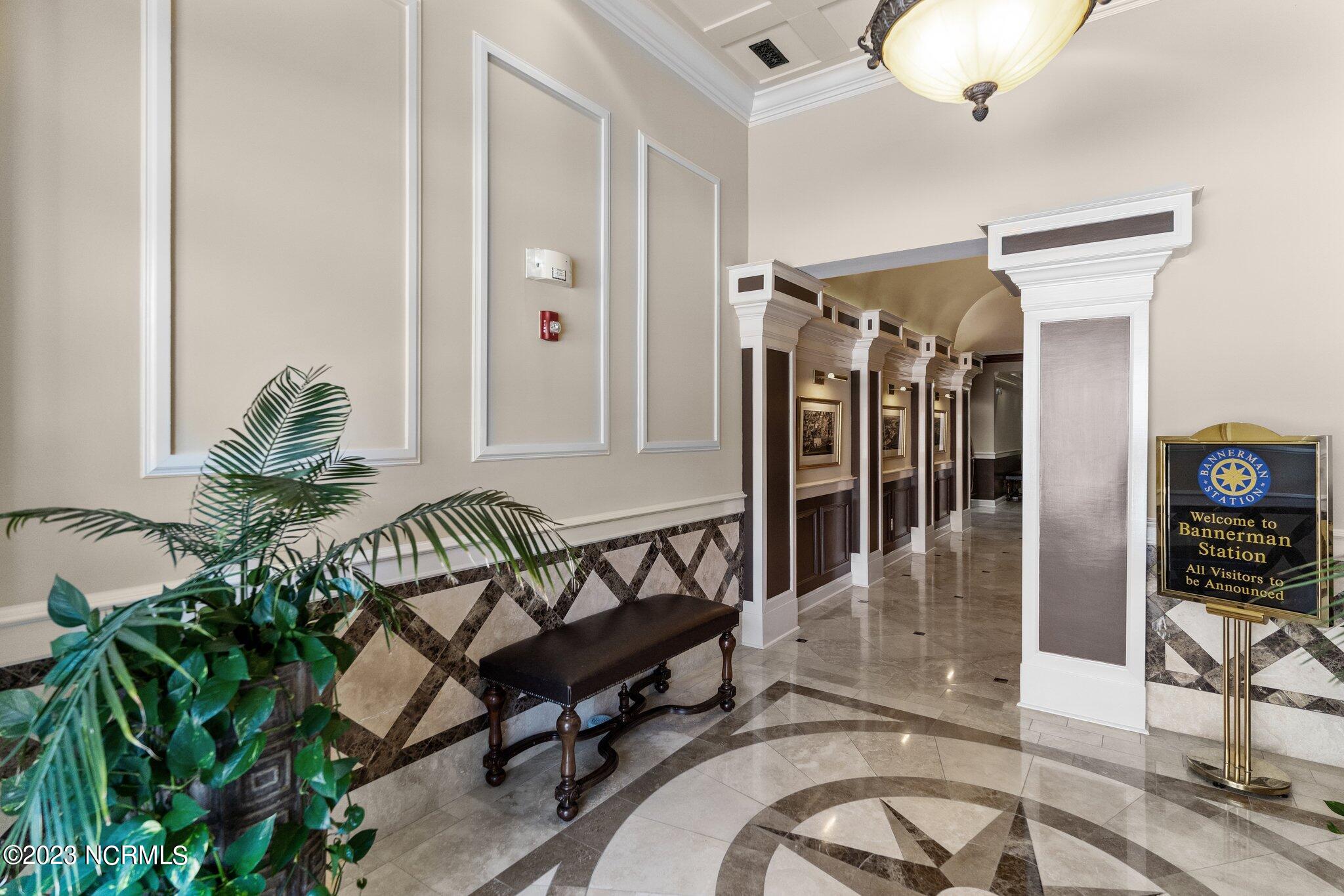 124 Walnut Street, Apt 206