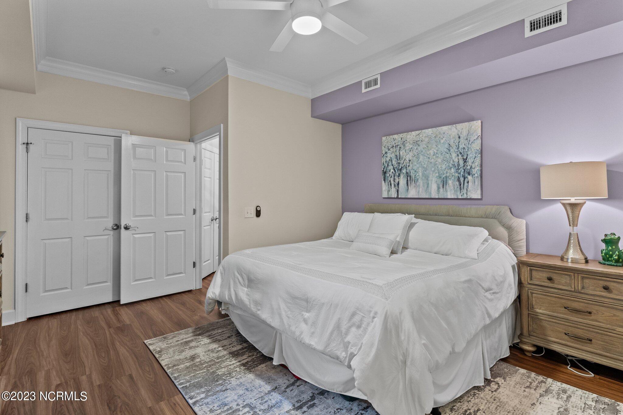 124 Walnut Street, Apt 206