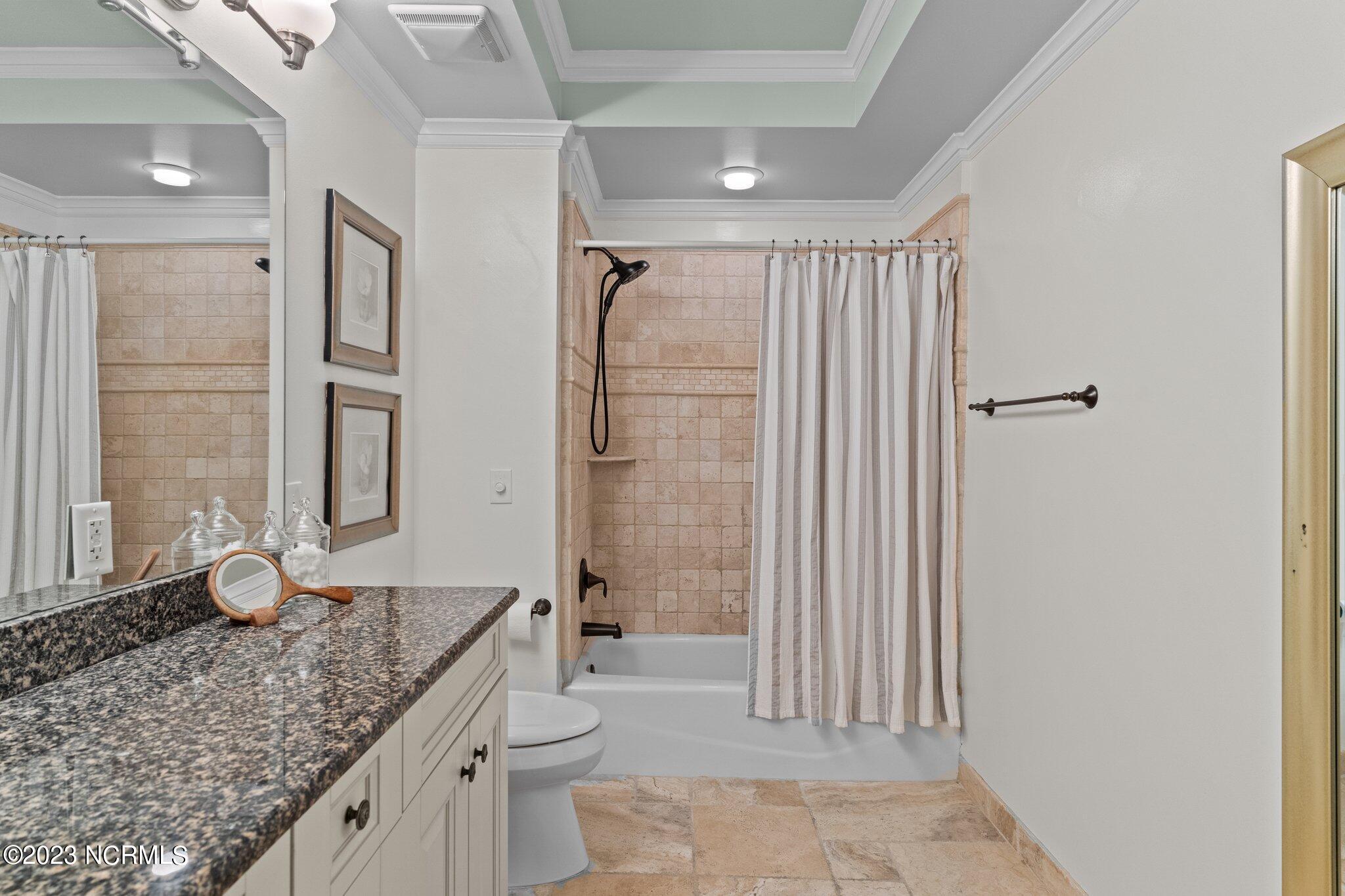 124 Walnut Street, Apt 206