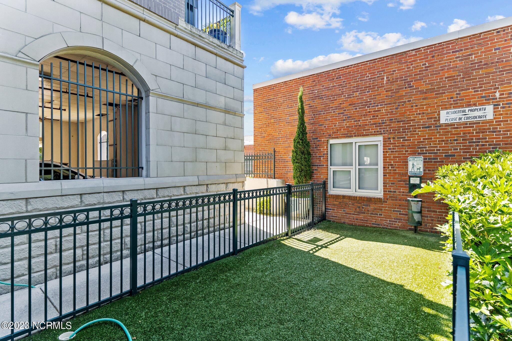 124 Walnut Street, Apt 206