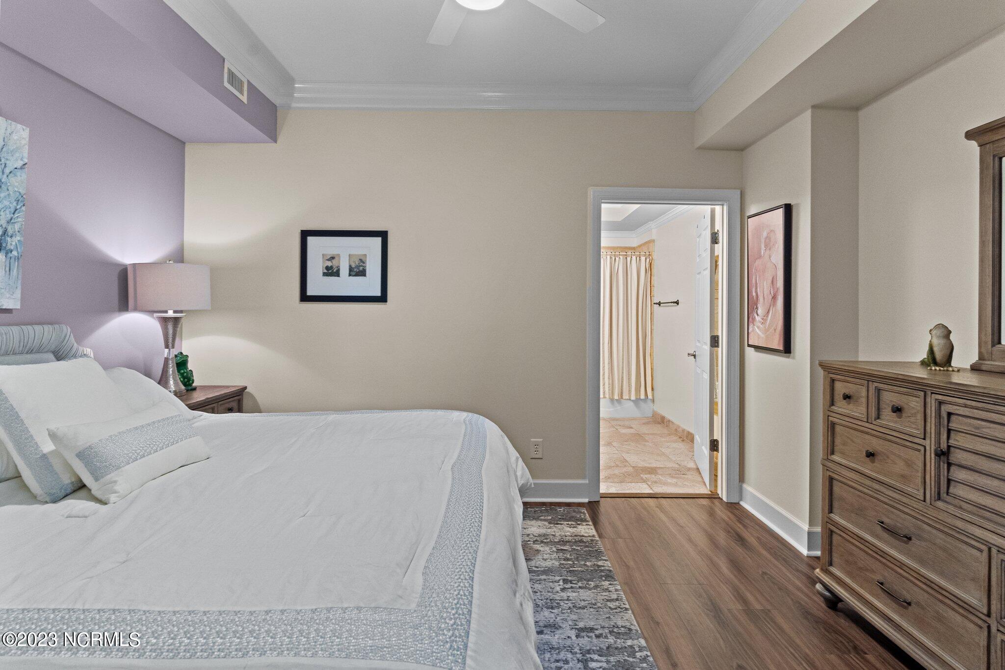 124 Walnut Street, Apt 206