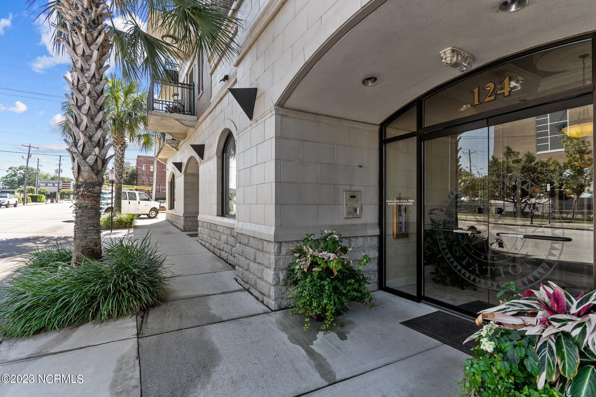 124 Walnut Street, Apt 206