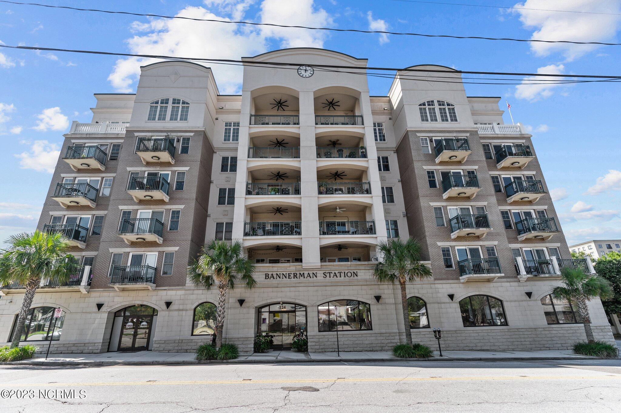 124 Walnut Street, Apt 206