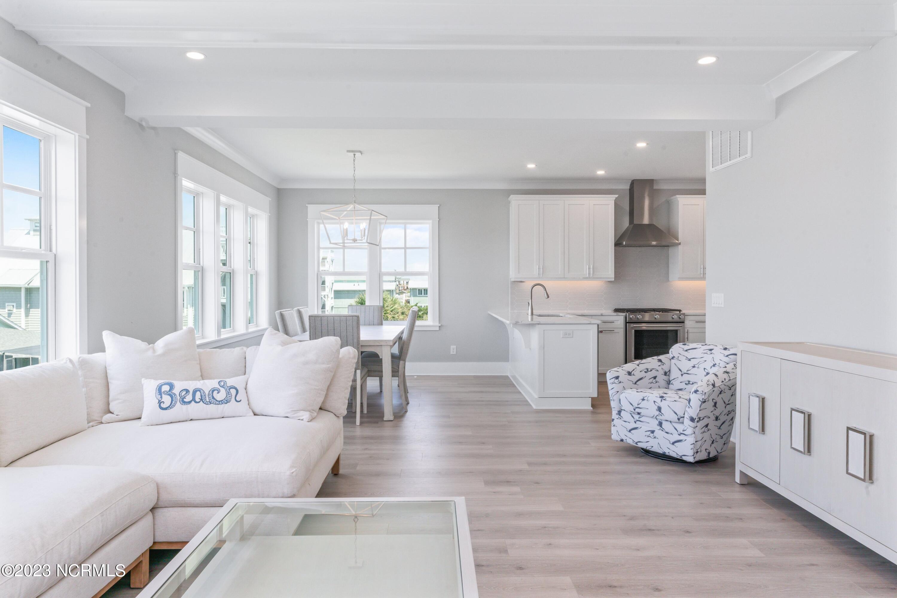 903 Carolina Beach Avenue N