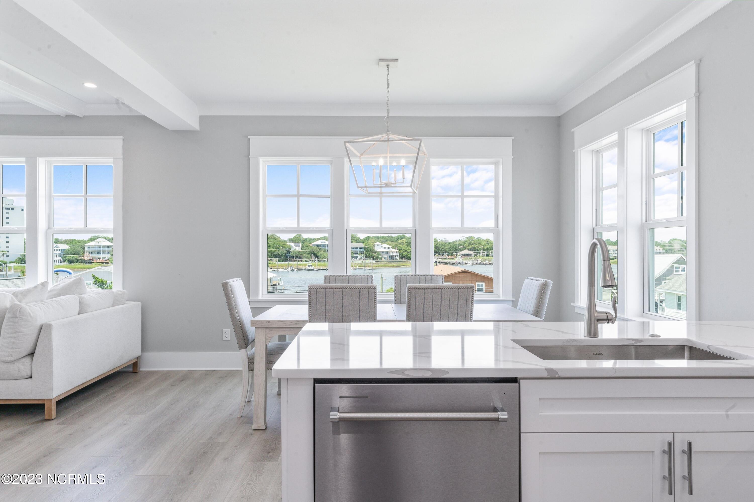 903 Carolina Beach Avenue N