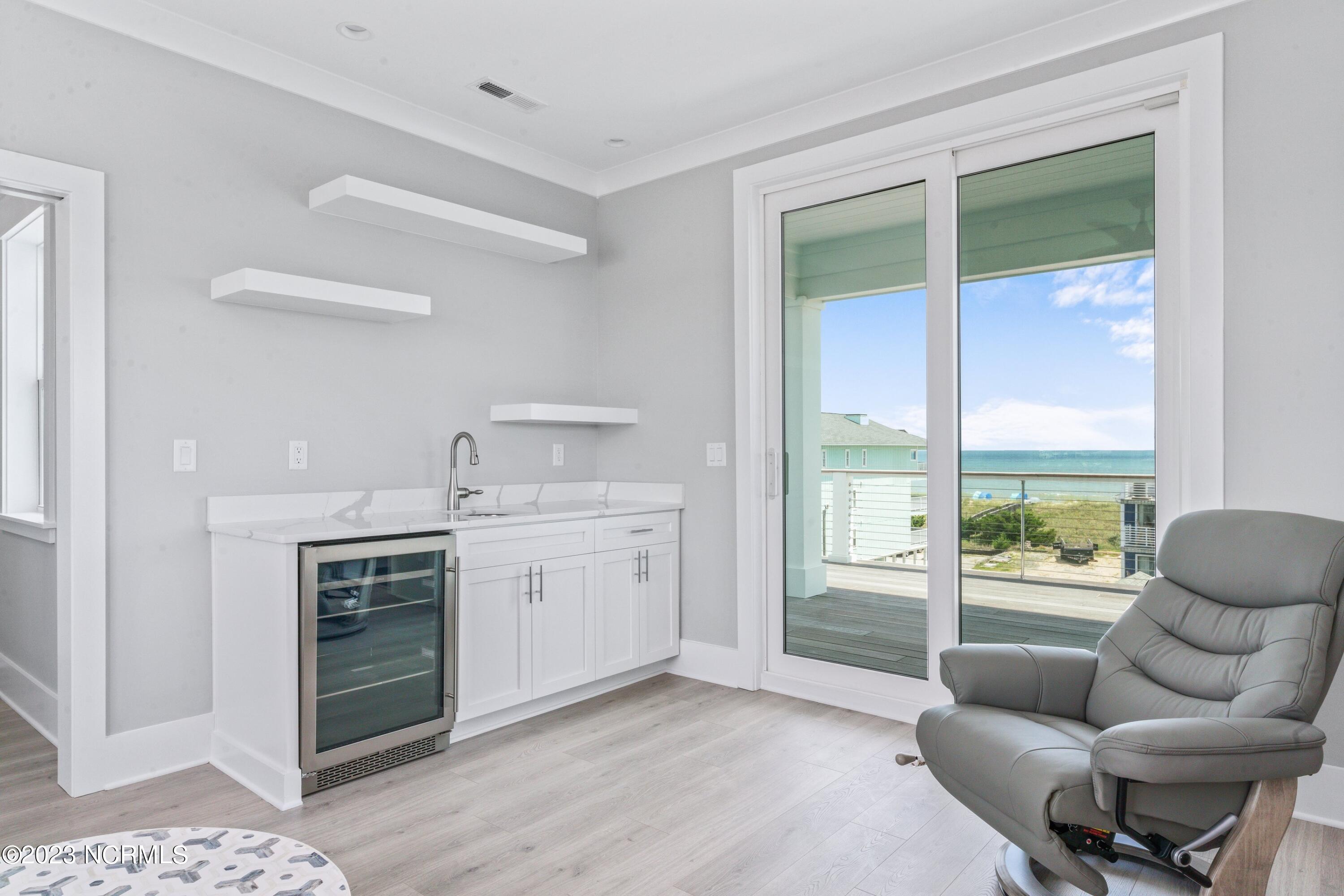 903 Carolina Beach Avenue N