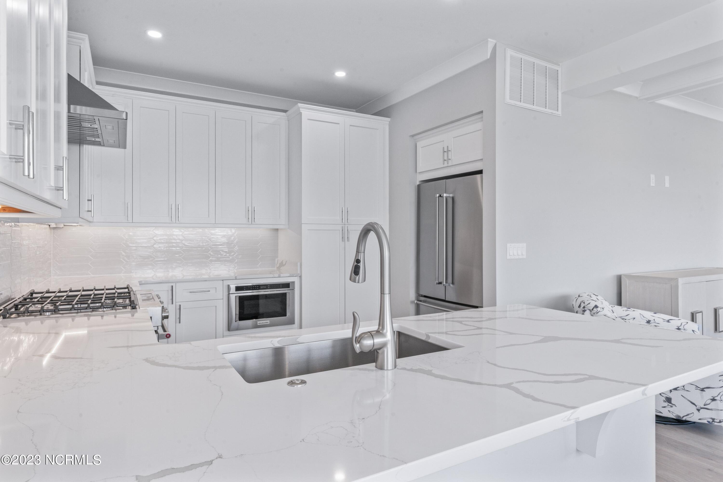 903 Carolina Beach Avenue N