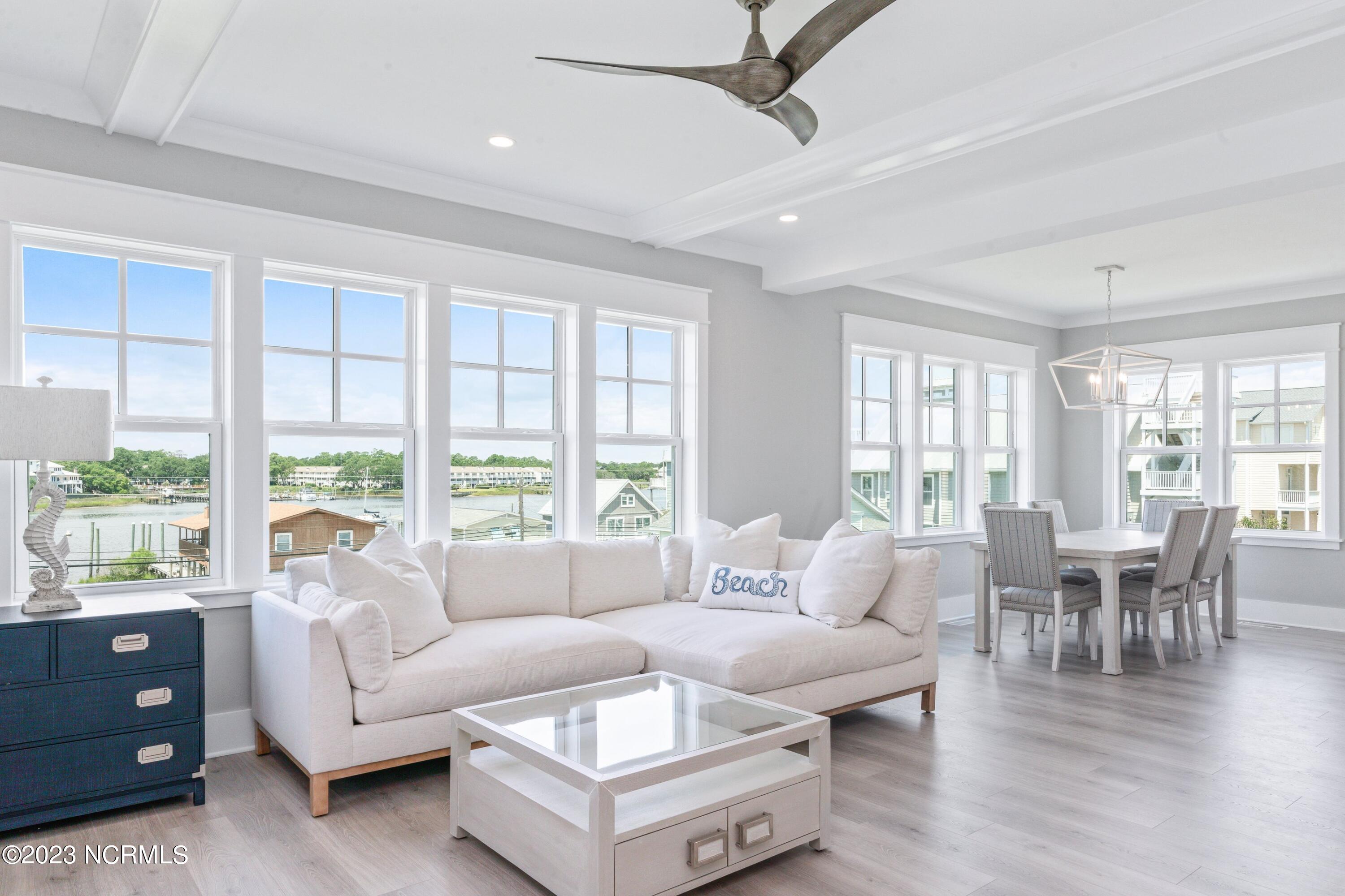 903 Carolina Beach Avenue N