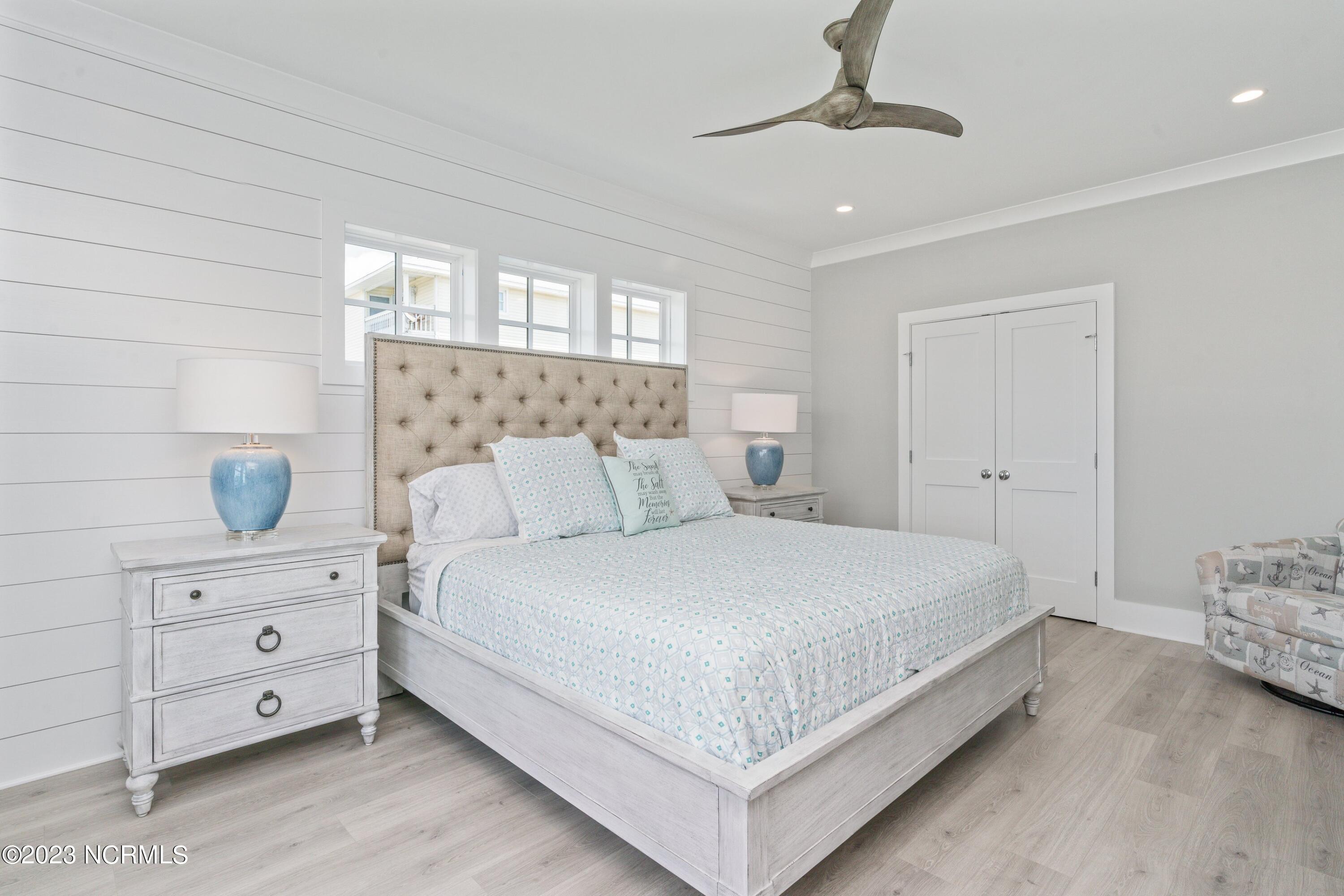 903 Carolina Beach Avenue N