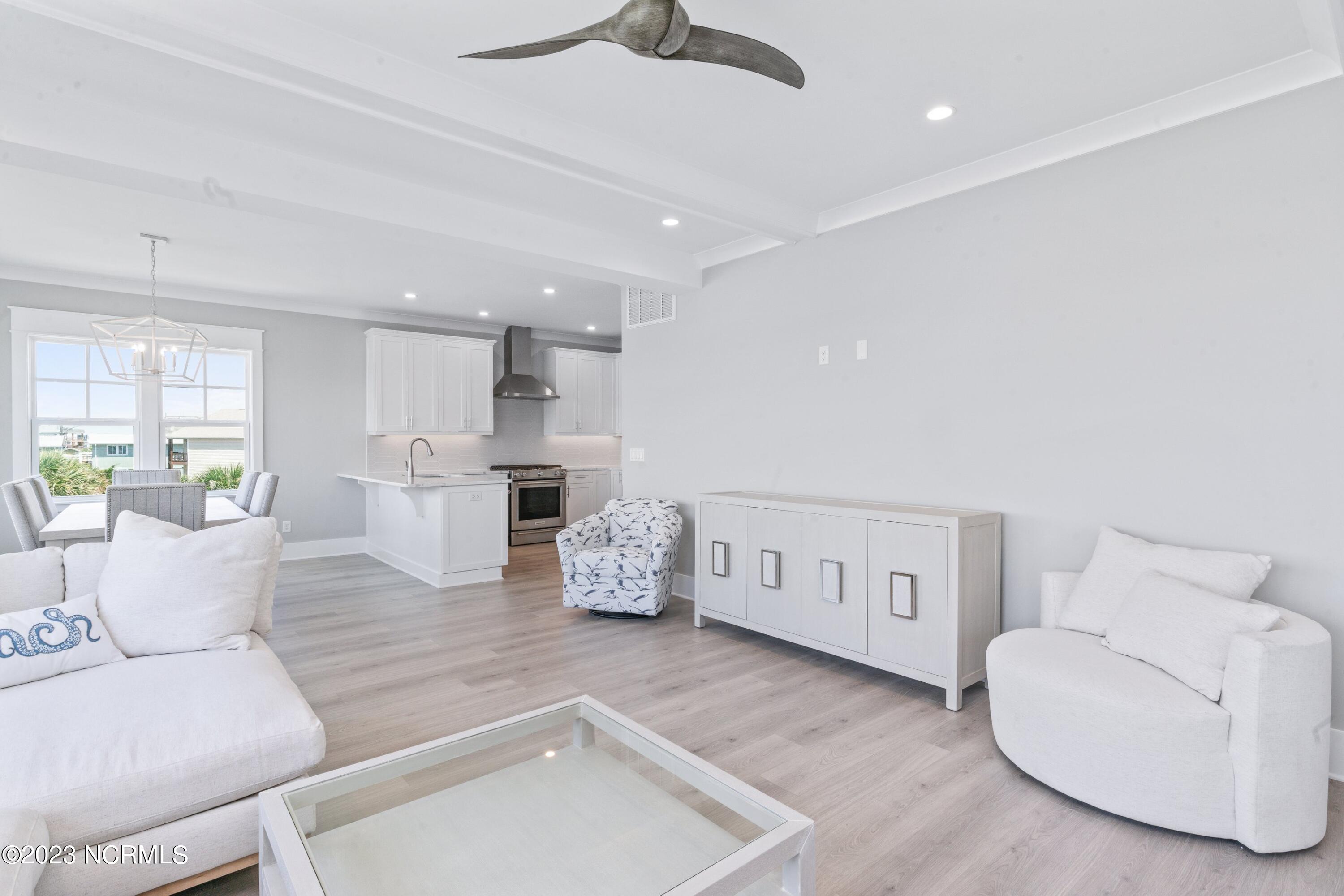 903 Carolina Beach Avenue N