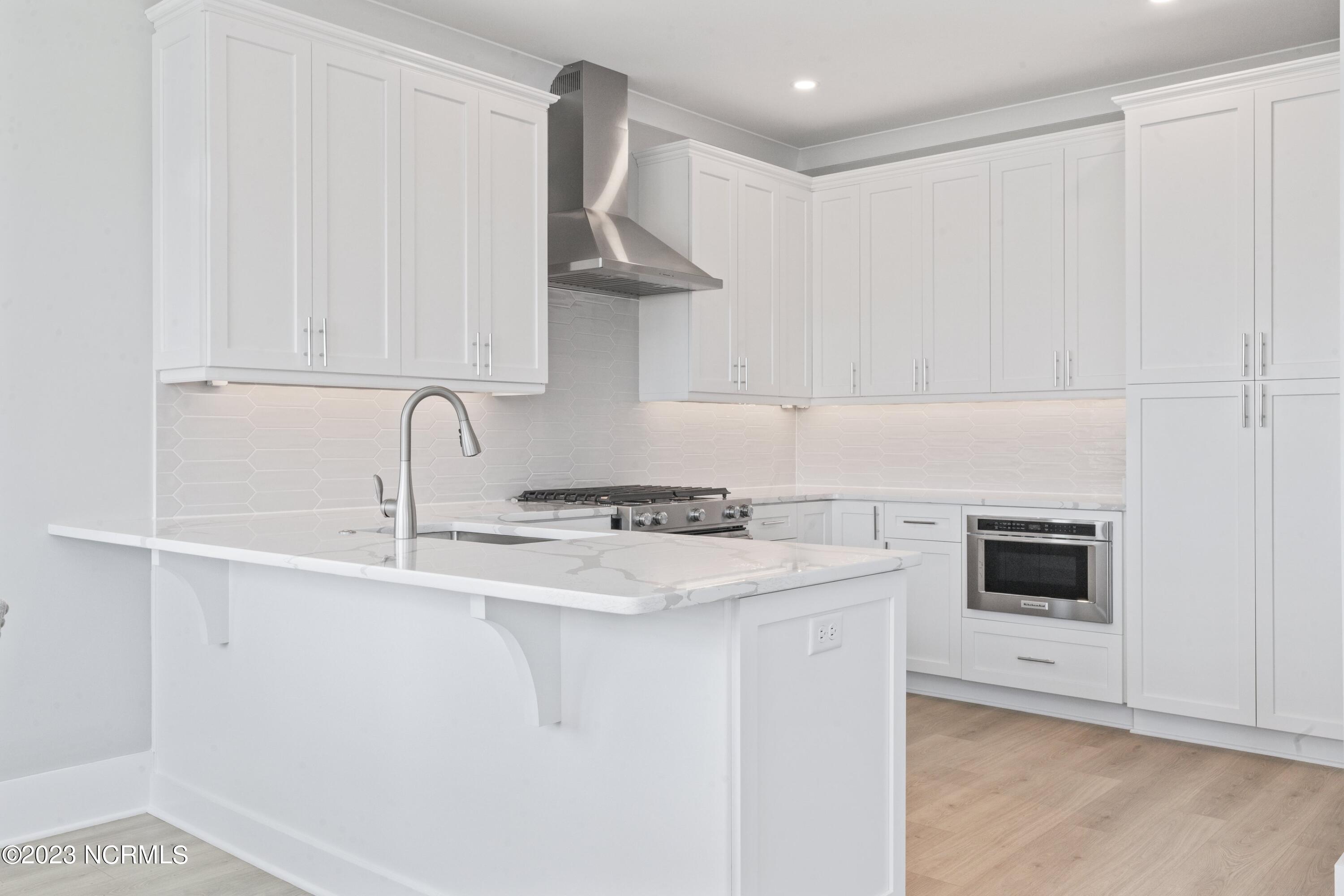 903 Carolina Beach Avenue N