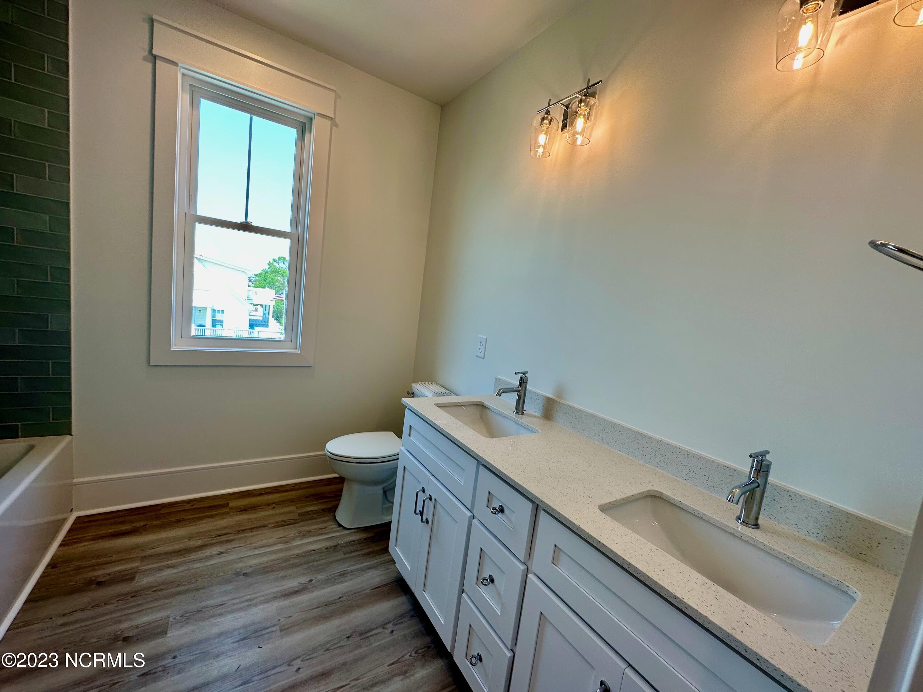 900 Second Street, 1