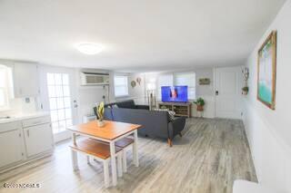 330 S Fourth Avenue, Unit 2