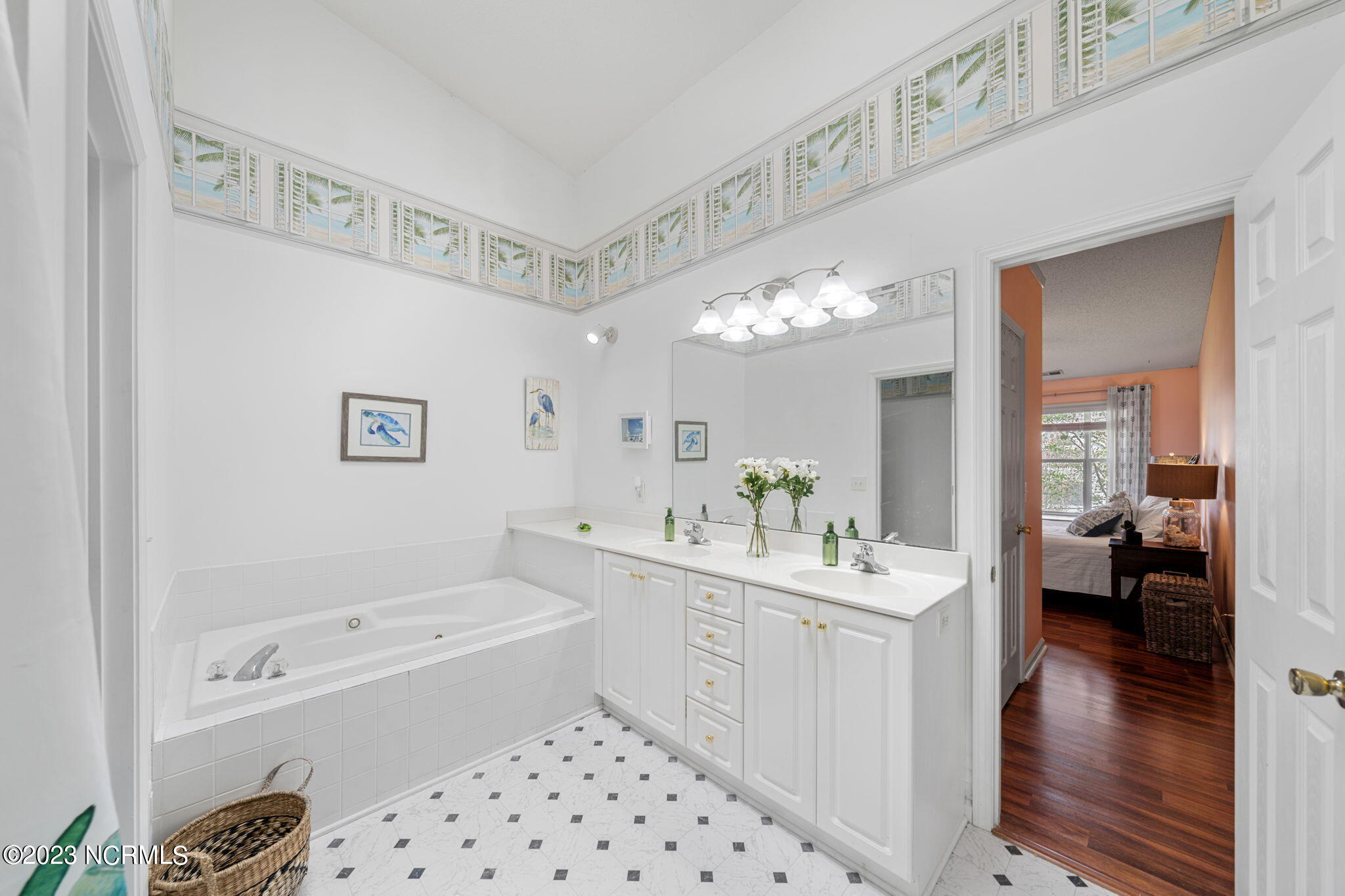 4140 Breezewood Drive Apt 203