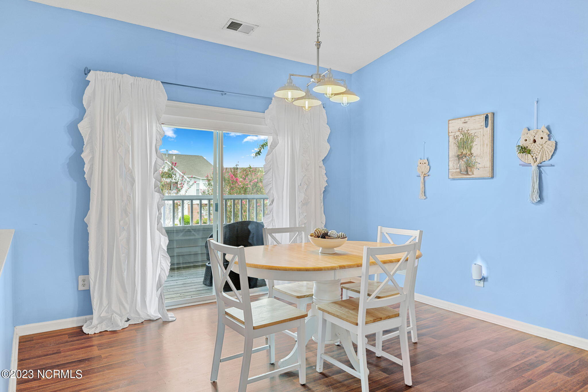 4140 Breezewood Drive Apt 203