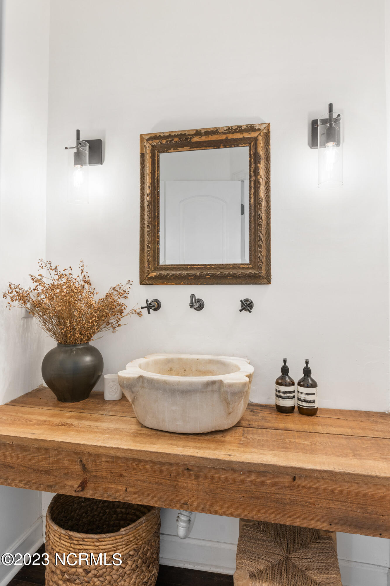 6305 Single Tree Court