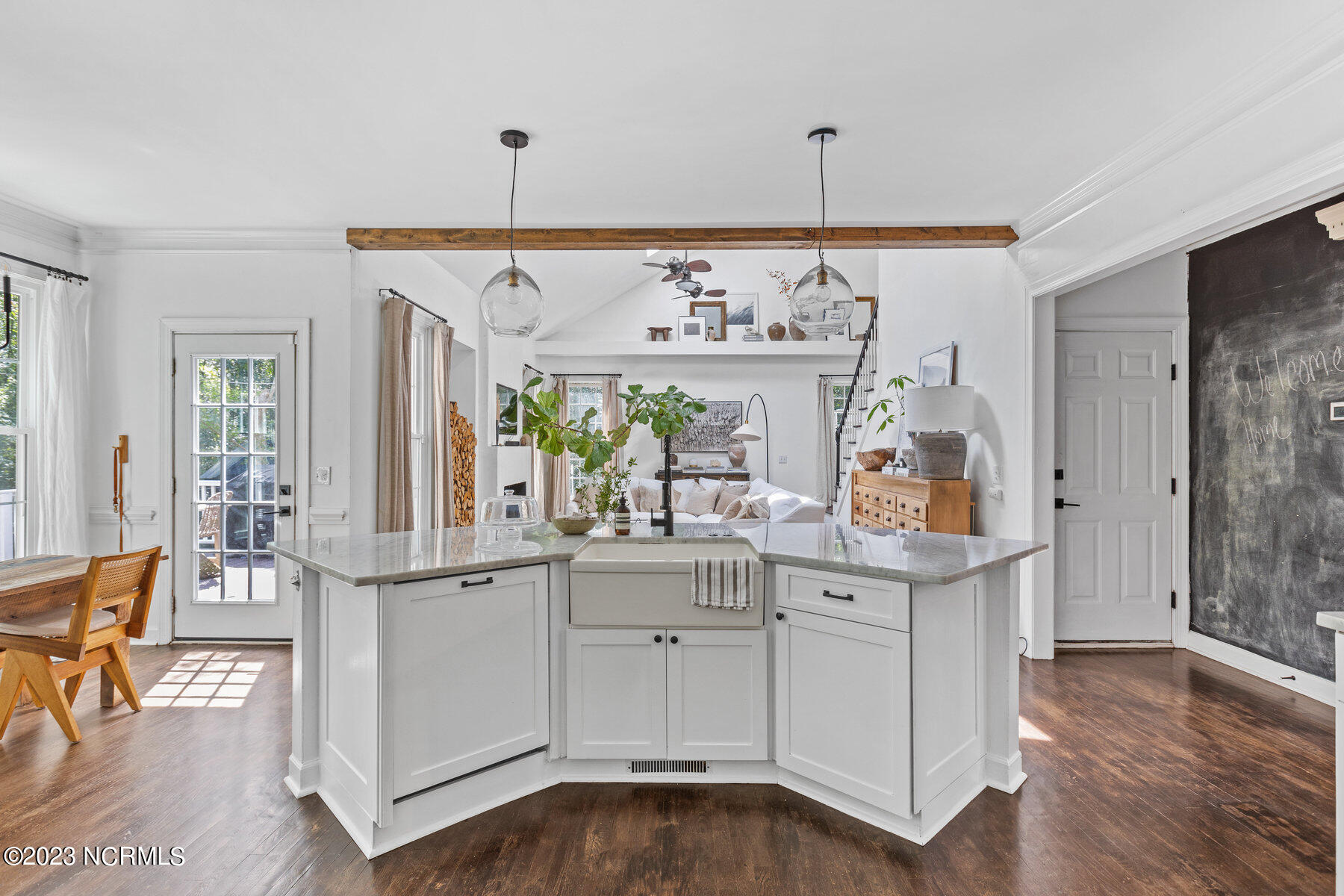 6305 Single Tree Court