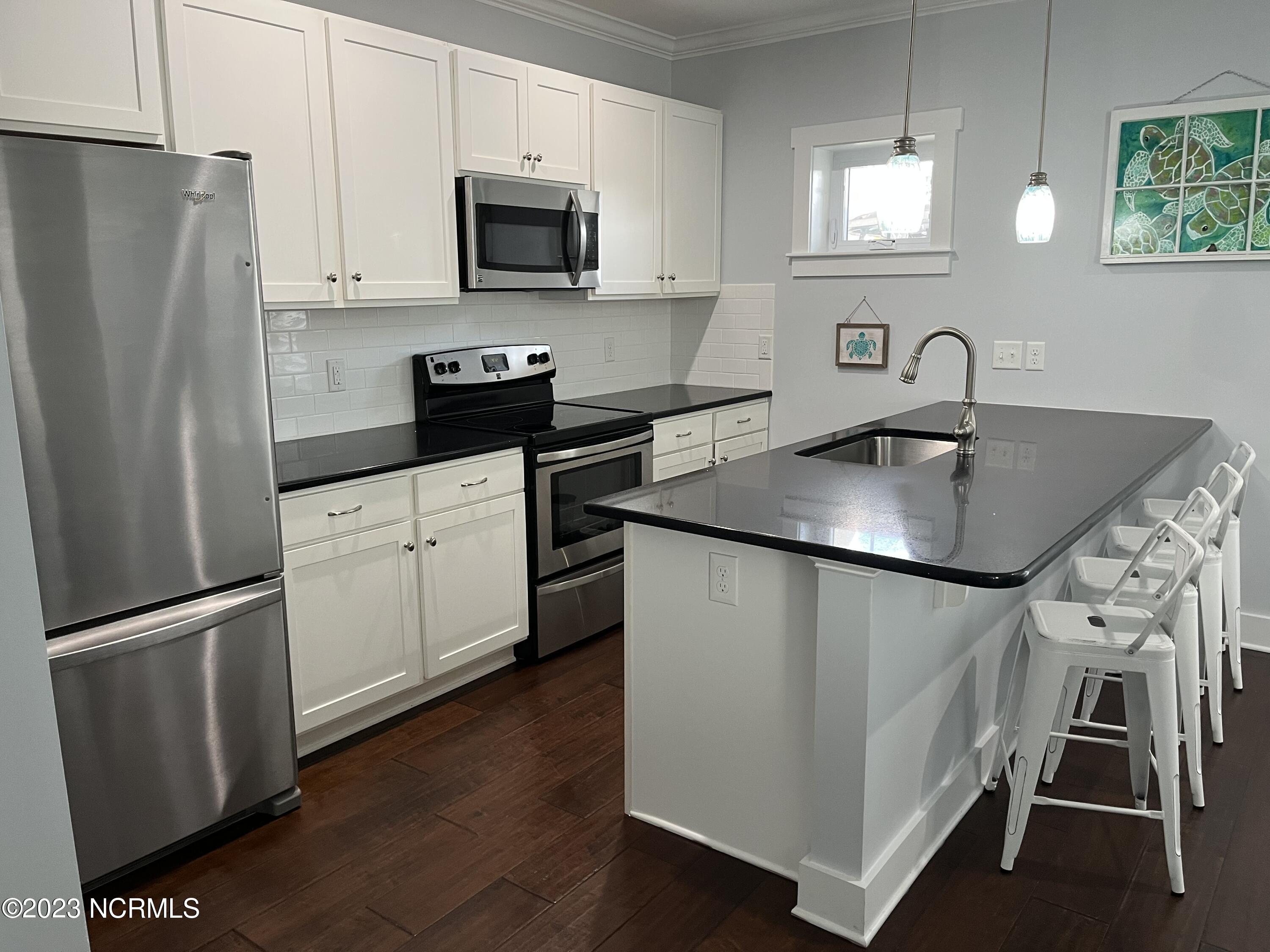 810 Cape Fear Boulevard