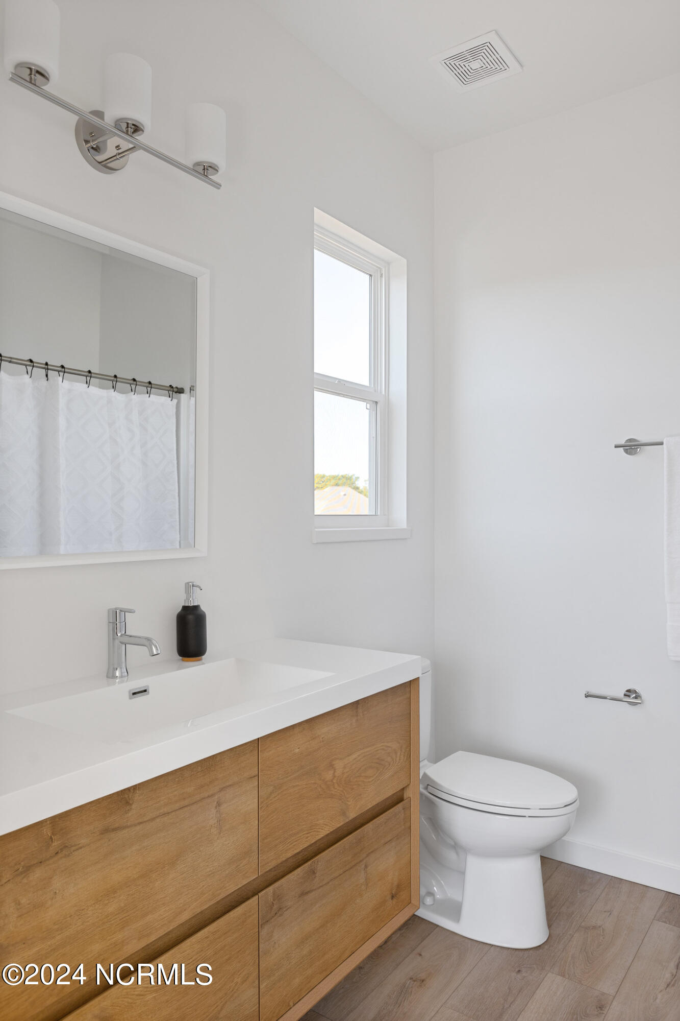 114 Hidden Cove Place