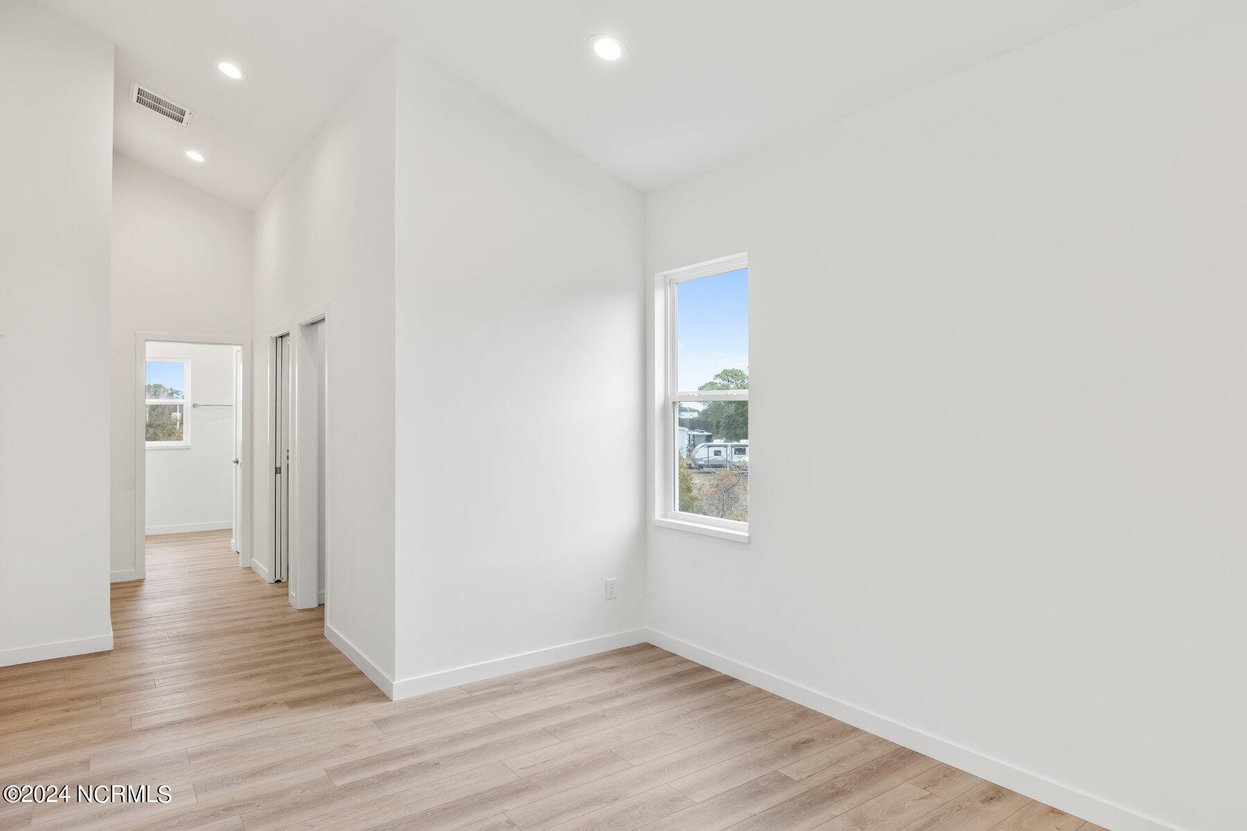 117 Hidden Cove Place